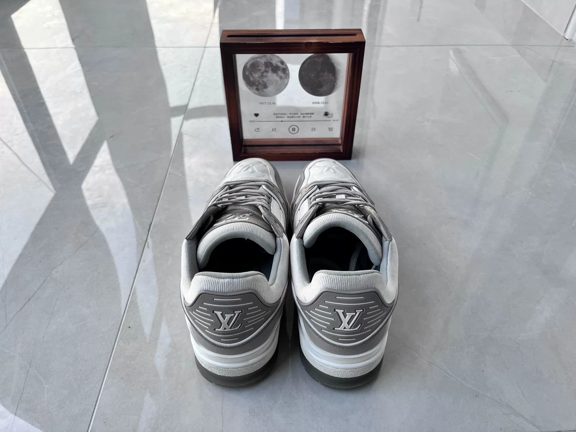 Louis Vuitton Louis Vuitton Training White Lowtop Sneakers 9 Men Size US 9 / EU 42 - 5 Thumbnail