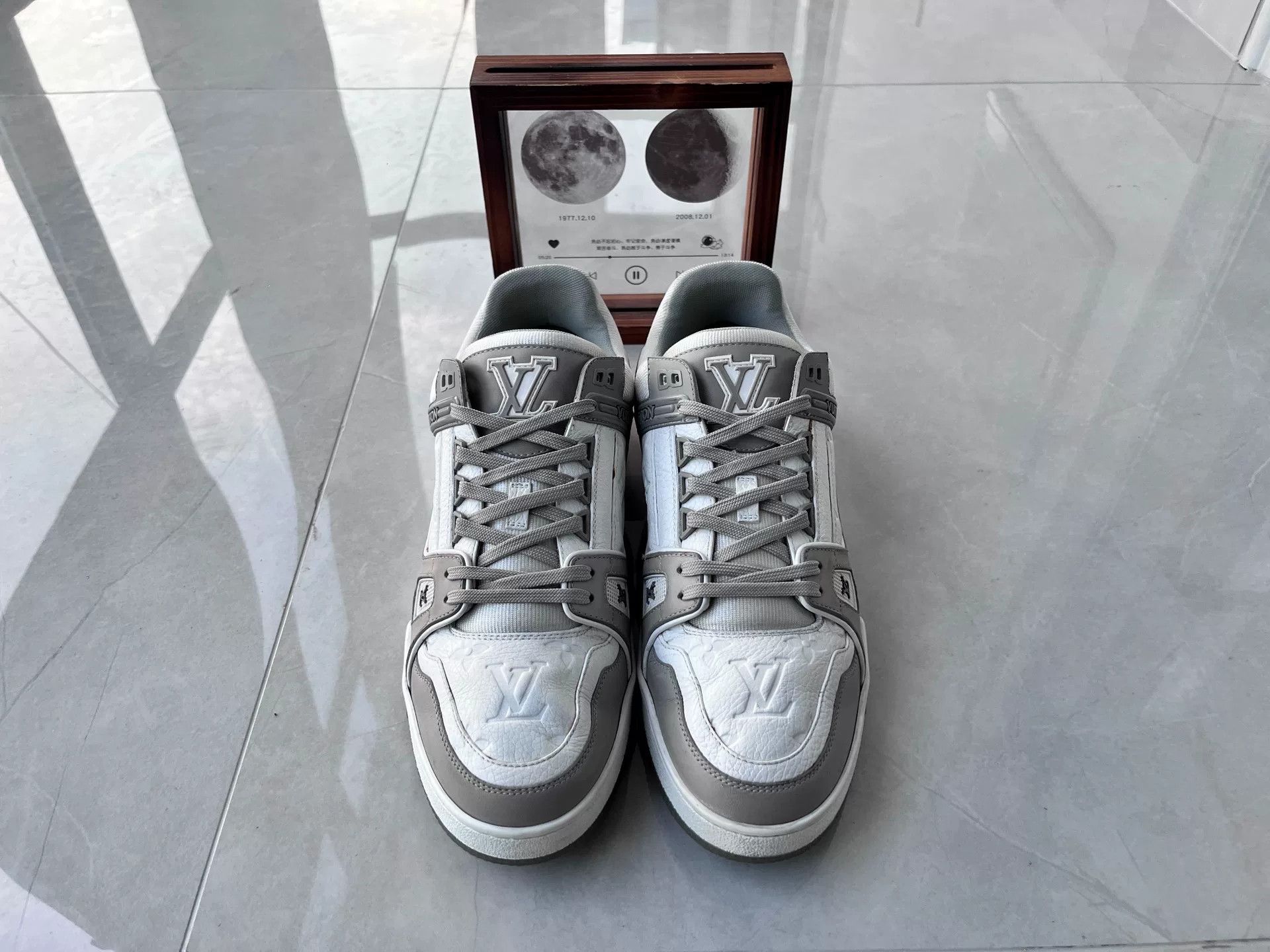 Louis Vuitton Louis Vuitton Training White Lowtop Sneakers 9 Men Size US 9 / EU 42 - 4 Thumbnail