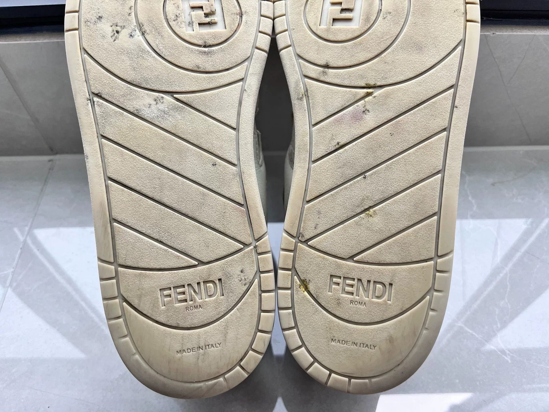 Fendi Fendi Multi Lowtop Sneakers us_6 Women Size US 6 / IT 36 - 8 Thumbnail