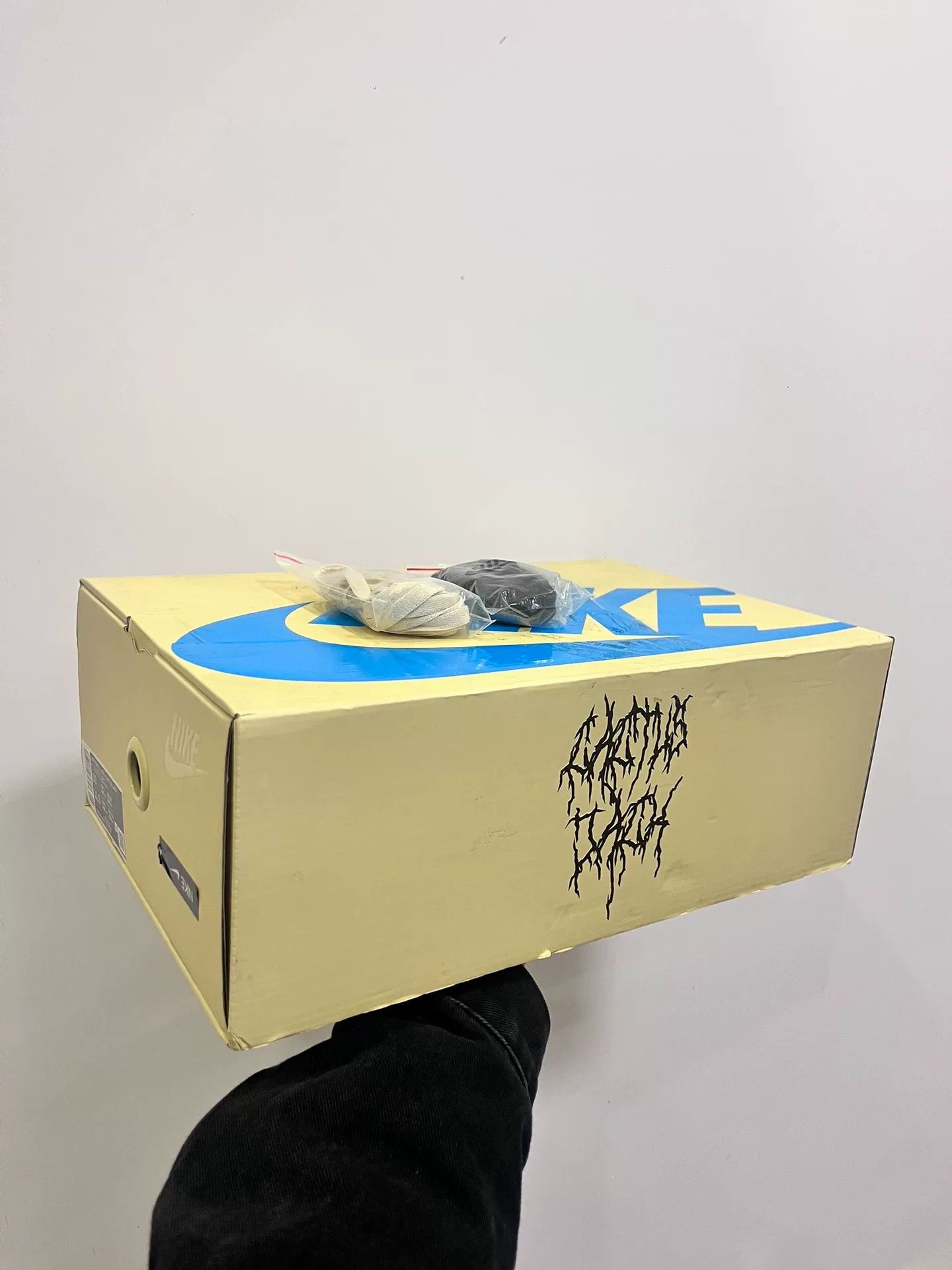 Nike Nike AF1 Lowtop Sneakers 11 Men Size US 11 / EU 44 - 9 Thumbnail