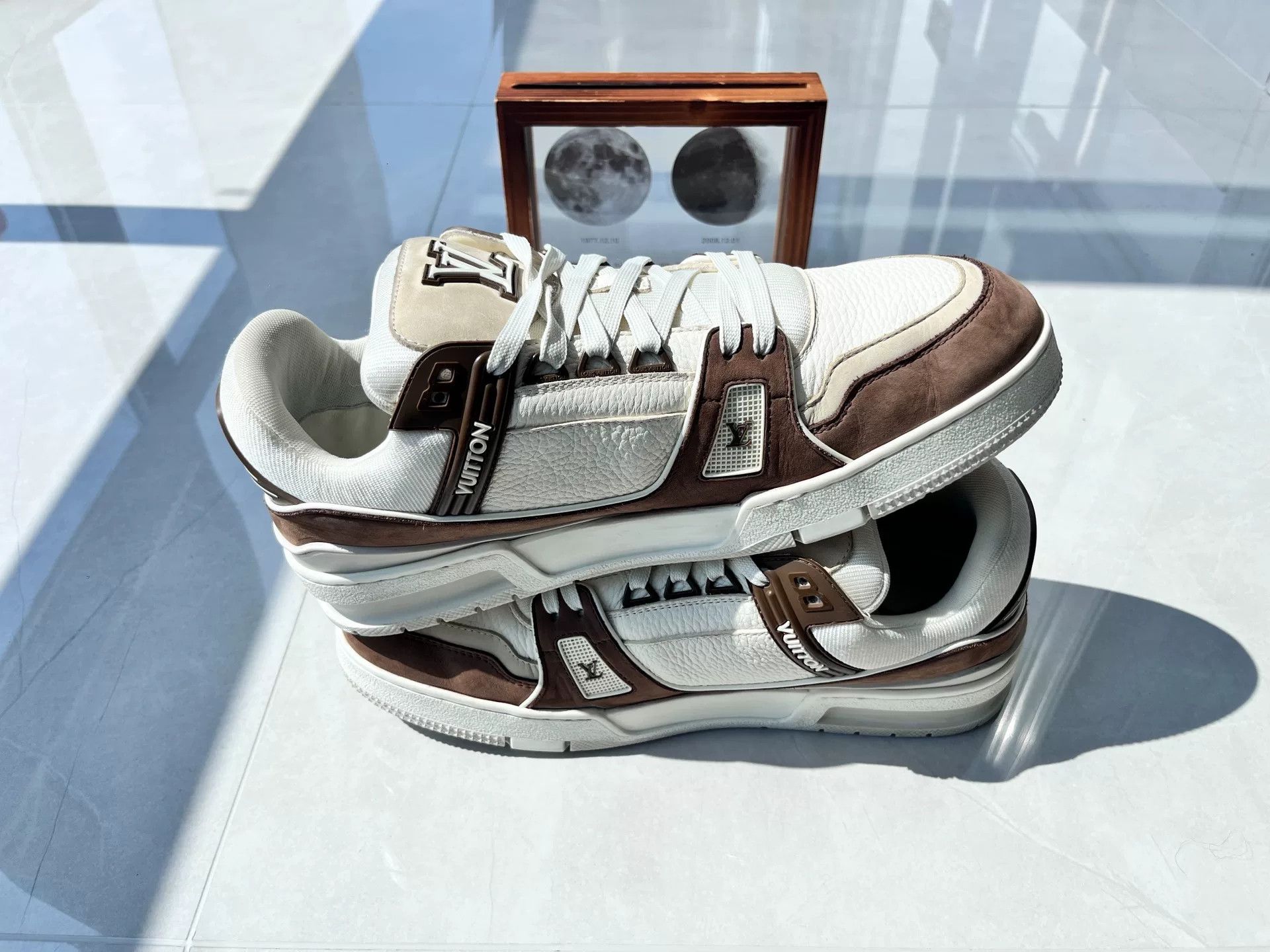Louis Vuitton Louis Vuitton Training White Lowtop Sneakers 10 Men Size US 10 / EU 43 - 3 Thumbnail