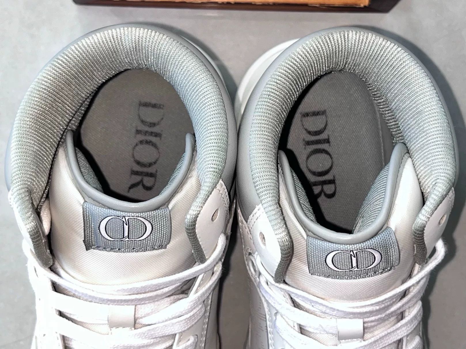 Dior Dior Retro White Hitop Sneakers 10 Men Size US 10 / EU 43 - 9 Thumbnail