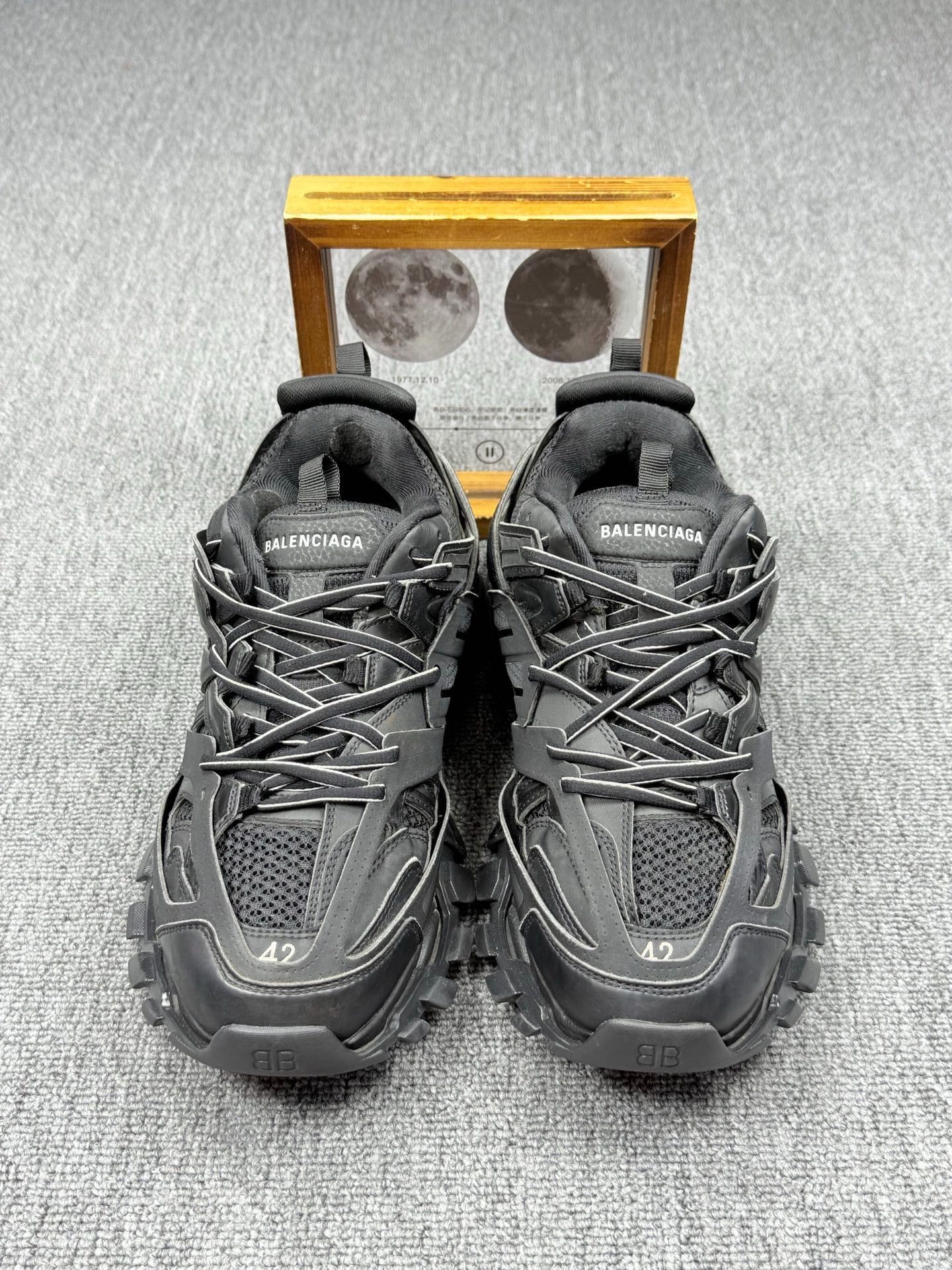 Balenciaga Balenciaga Black Lowtop Sneakers it_42 Women Size US 12 / IT 42 - 4 Thumbnail