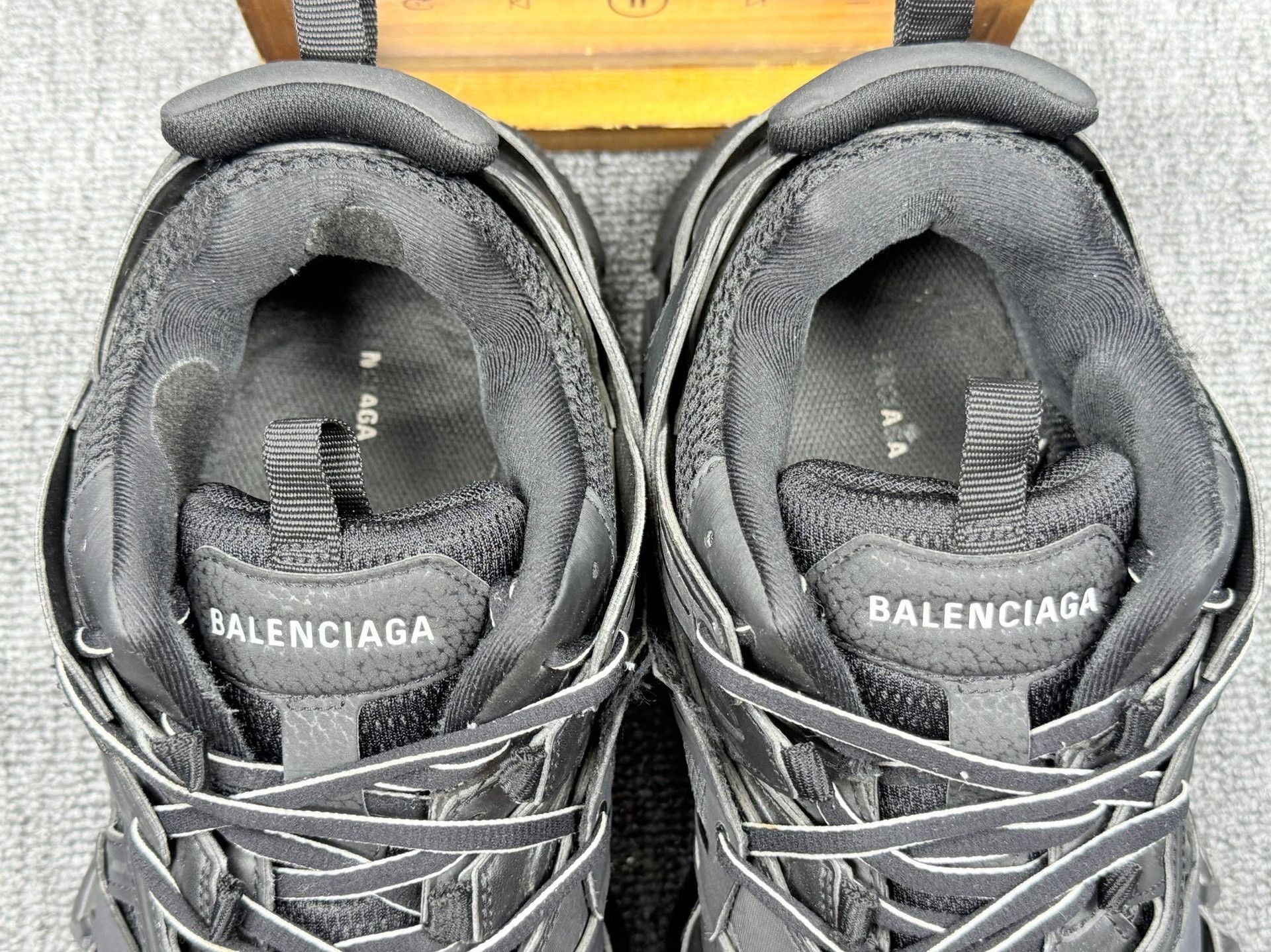 Balenciaga Balenciaga Black Lowtop Sneakers it_42 Women Size US 12 / IT 42 - 9 Thumbnail