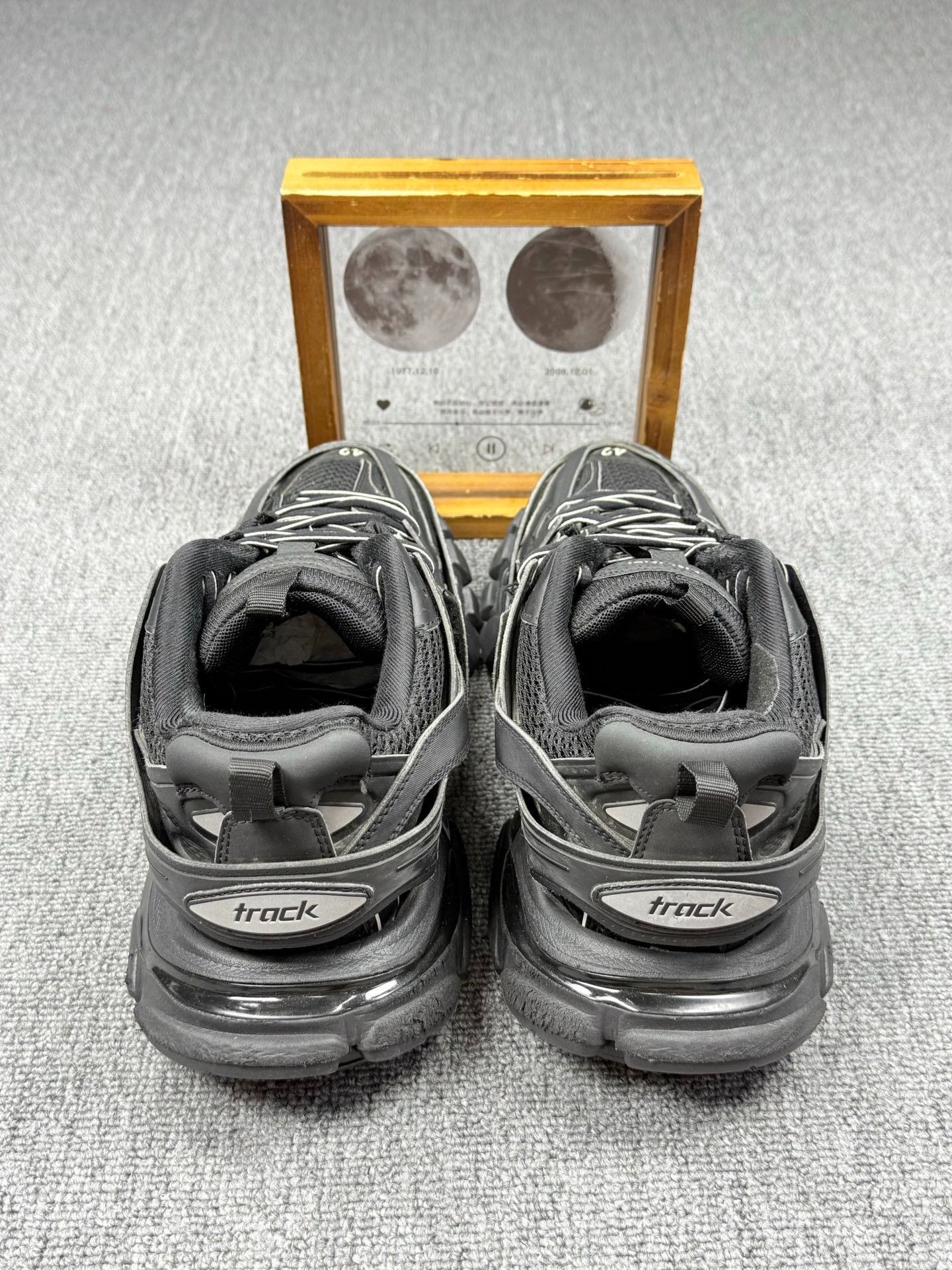 Balenciaga Balenciaga Black Lowtop Sneakers it_42 Women Size US 12 / IT 42 - 5 Thumbnail