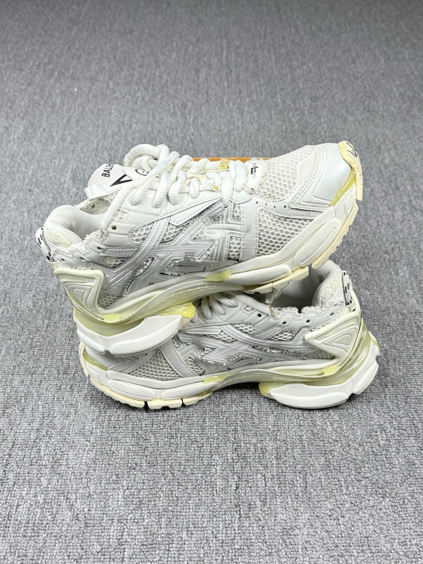 Balenciaga Balenciaga Running White Lowtop Sneakers it_40 Women Size US 10 / IT 40 - 3 Thumbnail