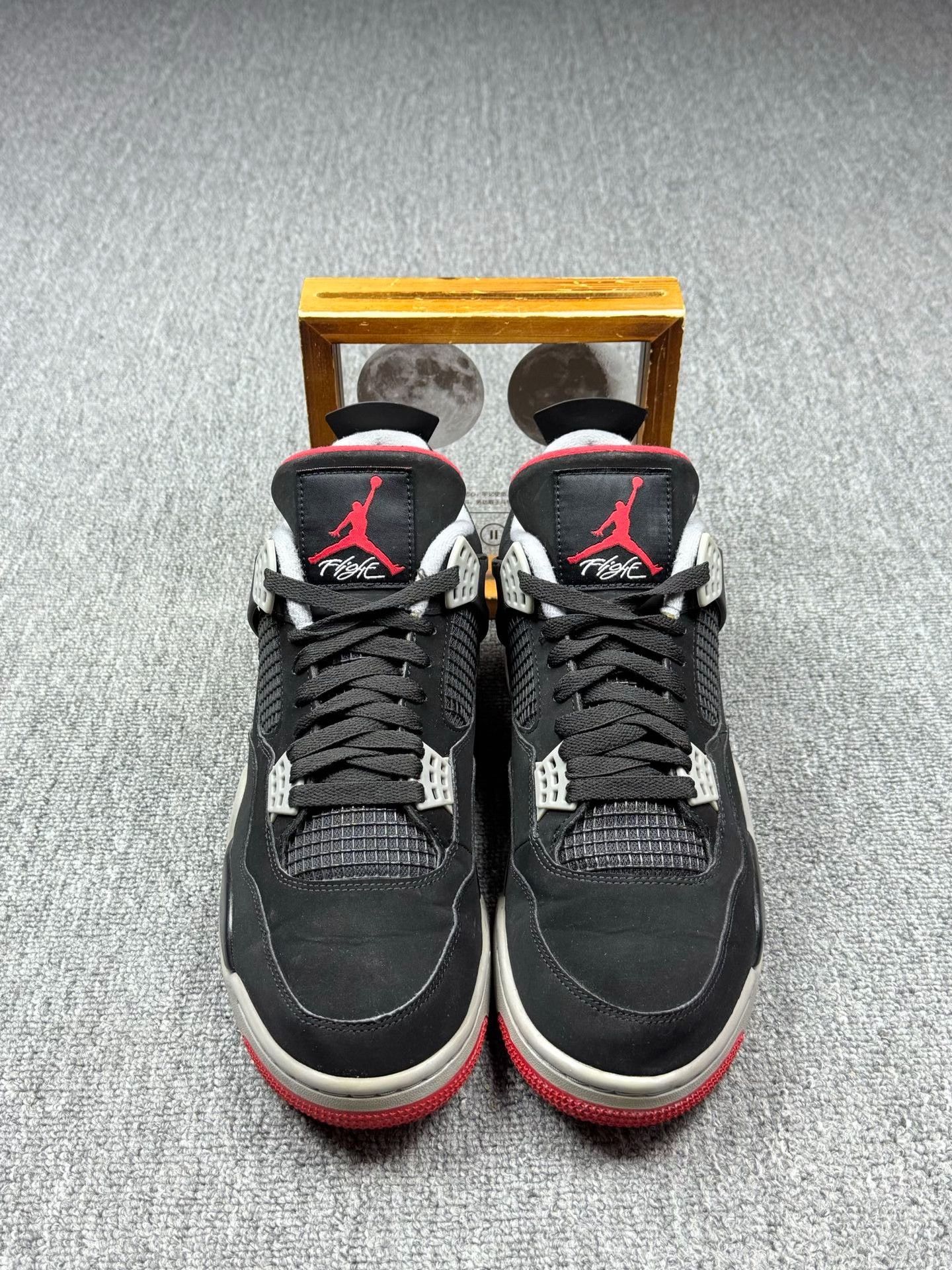 Nike Nike AJ4 Black Lowtop Sneakers 12 Men Size US 12 / EU 45 - 4 Thumbnail