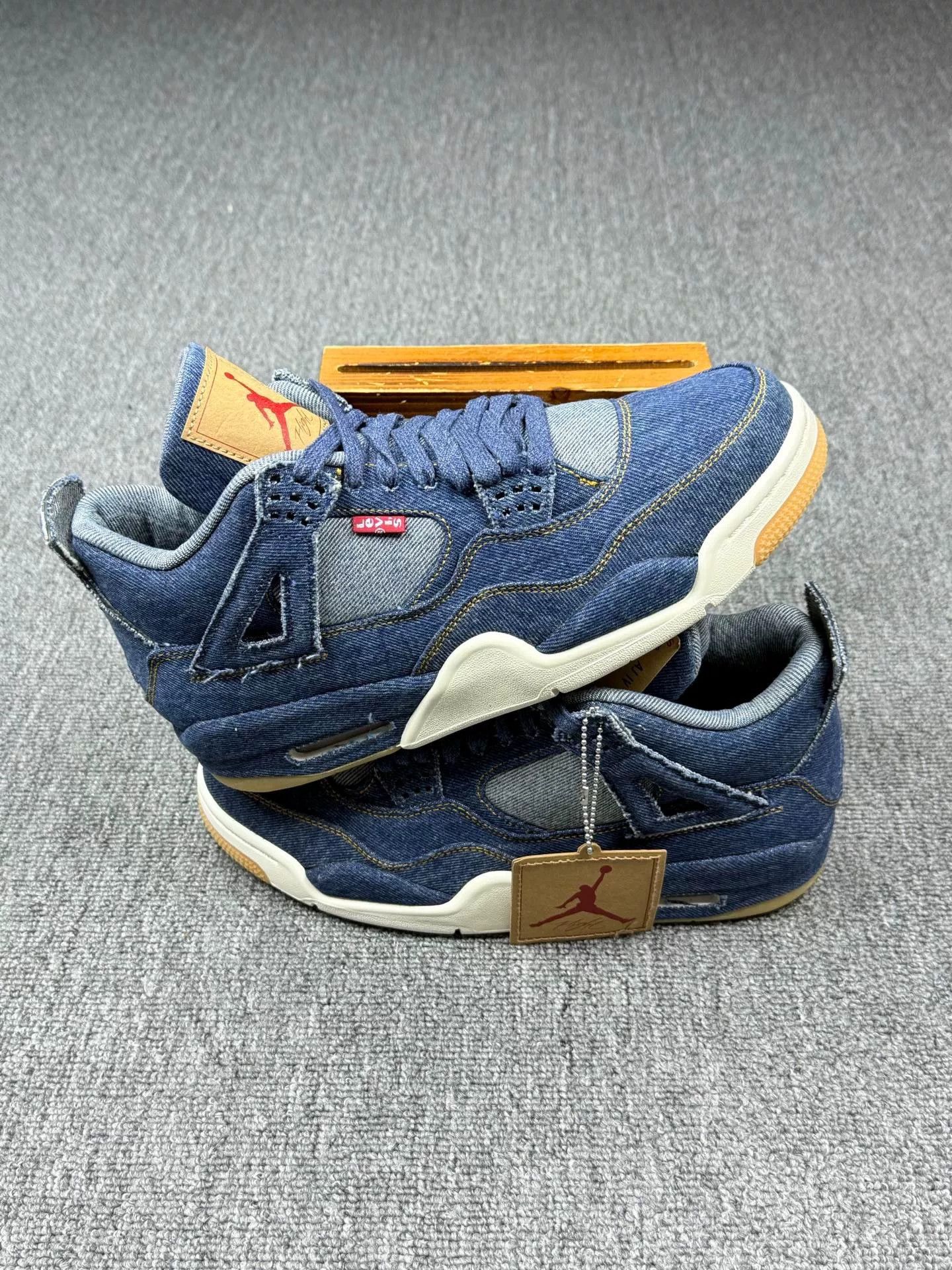 Levi's Levi's AJ4 Denim Blue Lowtop Sneakers 9 Men Size US 9 / EU 42 - 2 Thumbnail