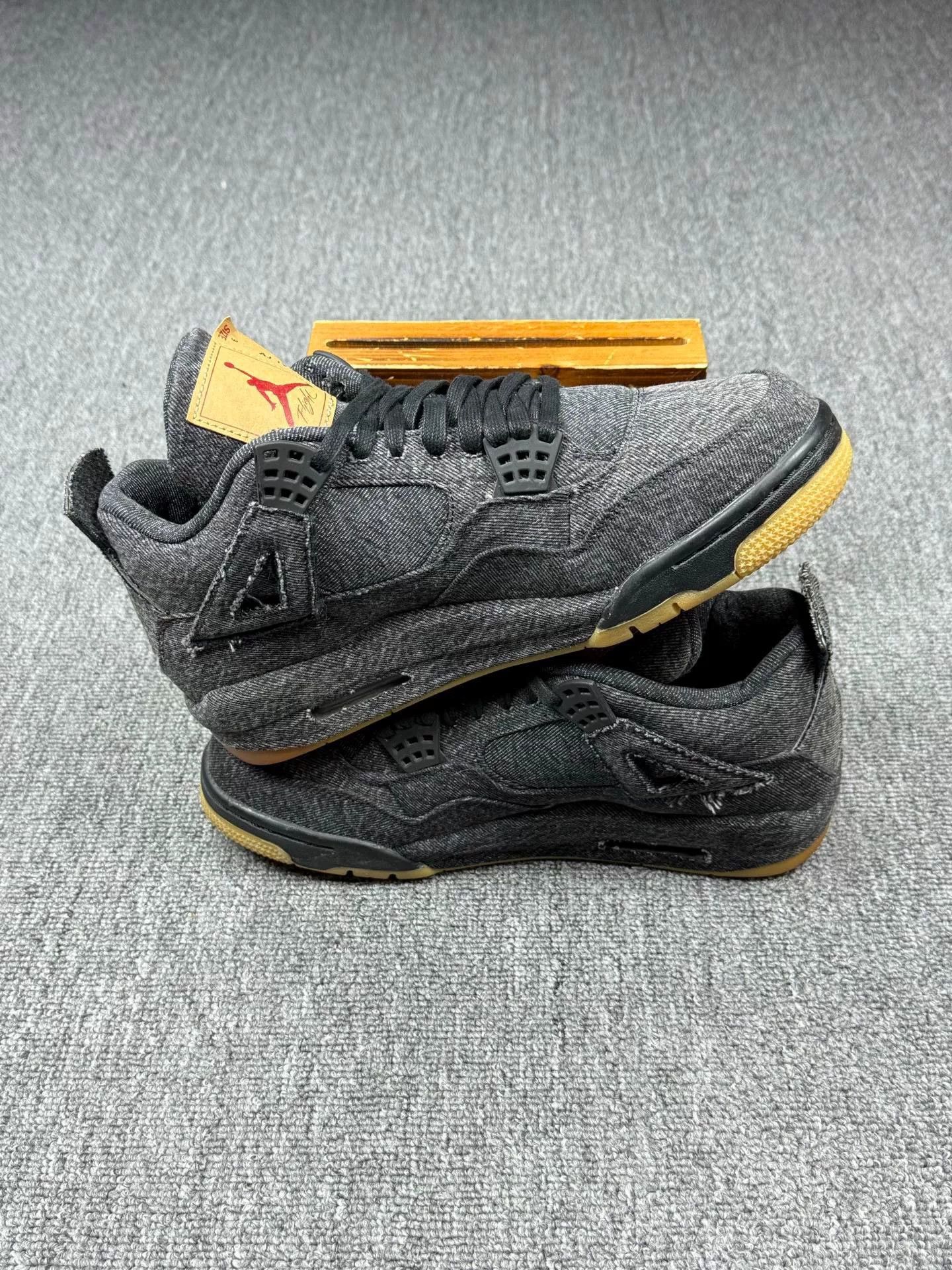 Levi's Levi's AJ4 Denim Black Lowtop Sneakers 9 Men Size US 9 / EU 42 - 3 Thumbnail