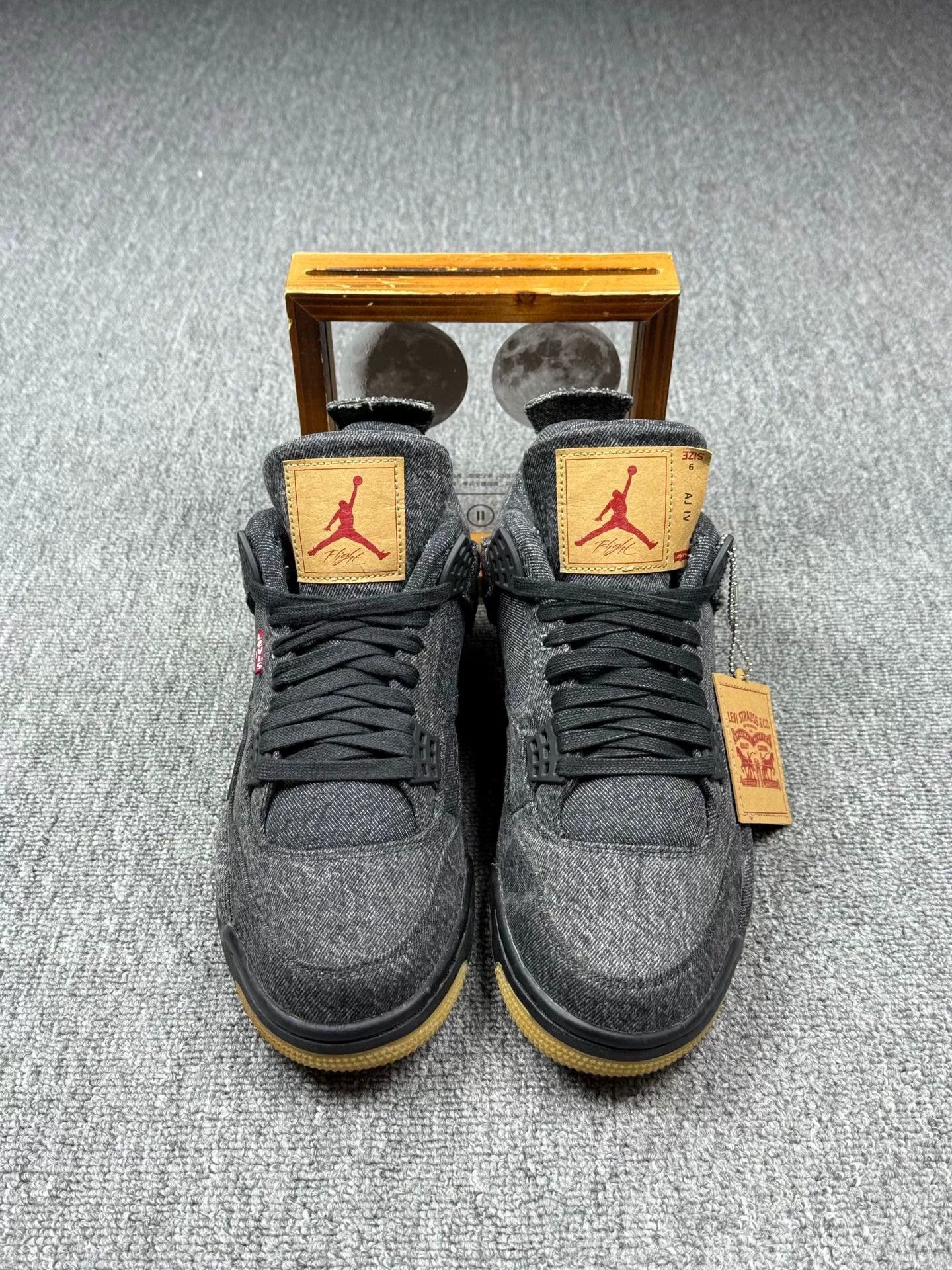 Levi's Levi's AJ4 Denim Black Lowtop Sneakers 9 Men Size US 9 / EU 42 - 4 Thumbnail
