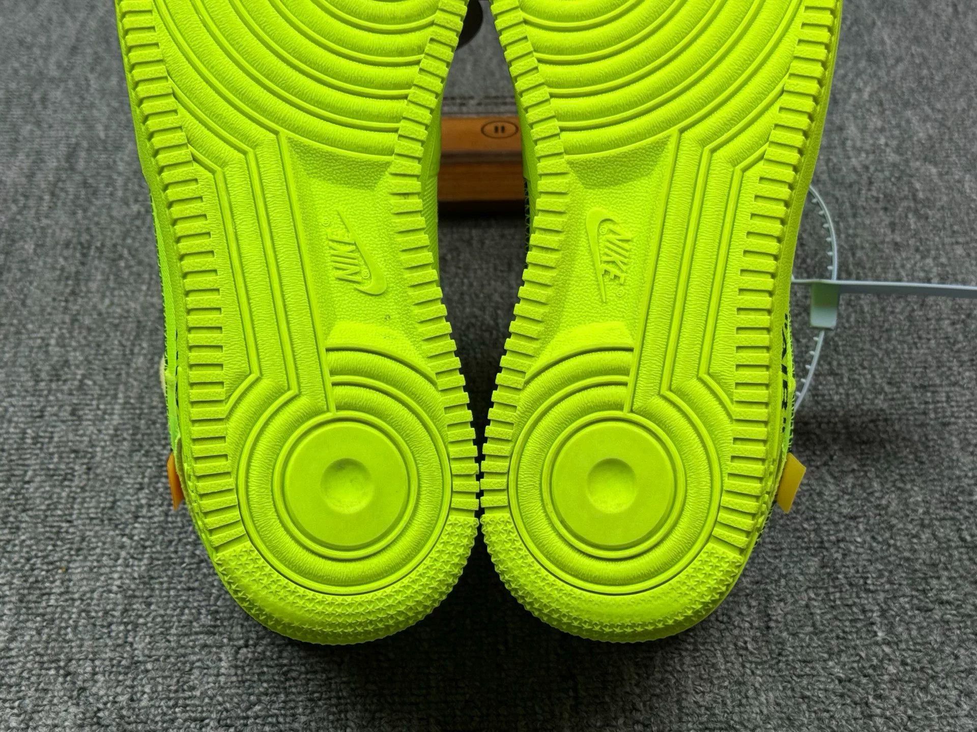 Nike Nike AF1 Green Lowtop Sneakers 8 Men Size US 8 / EU 41 - 8 Thumbnail