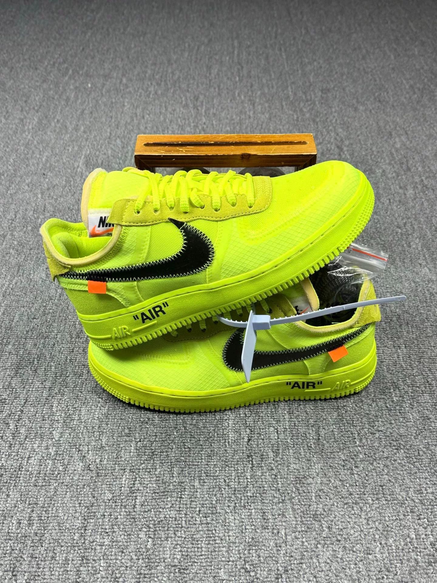 Nike Nike AF1 Green Lowtop Sneakers 8 Men Size US 8 / EU 41 - 2 Thumbnail