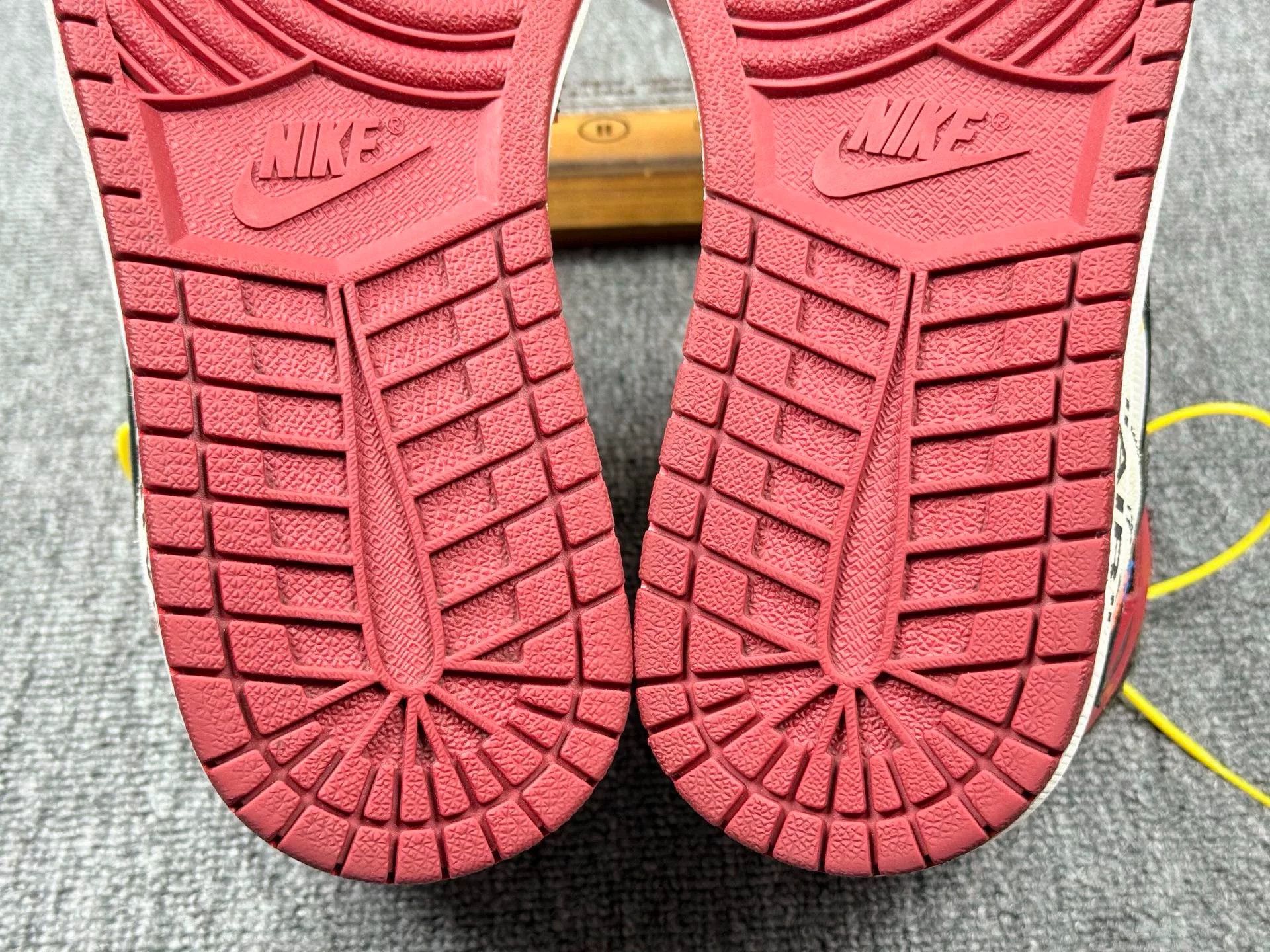 Nike Nike AJ1 Red Lowtop Sneakers 8 Men Size US 8 / EU 41 - 8 Thumbnail