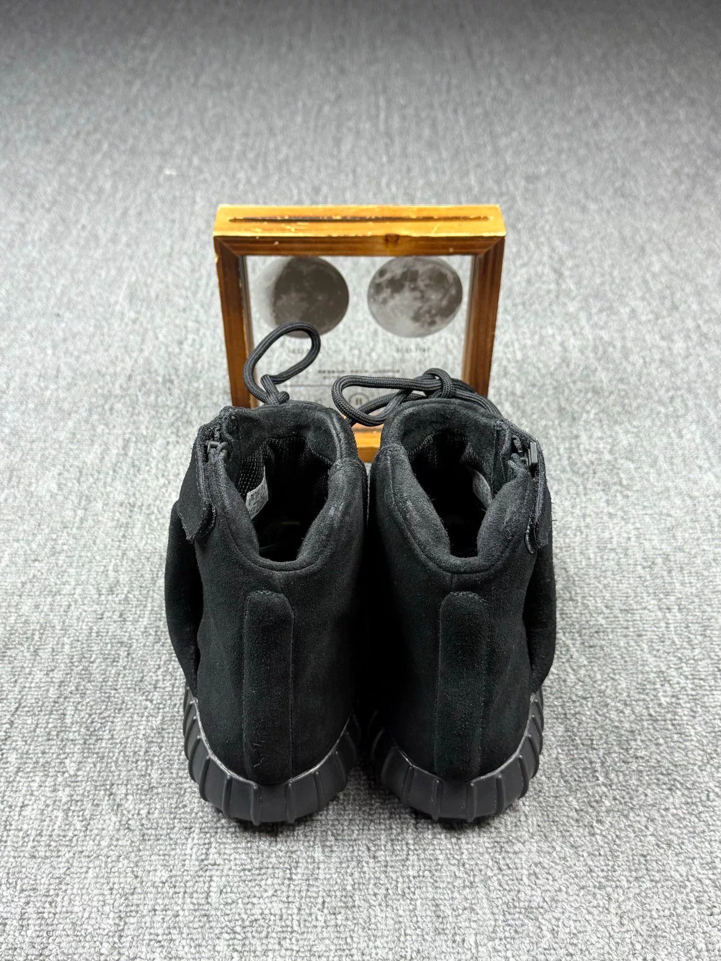 Adidas Adidas YEEZY750 Black Hitop Sneakers 8 Men Size US 8 / EU 41 - 5 Thumbnail