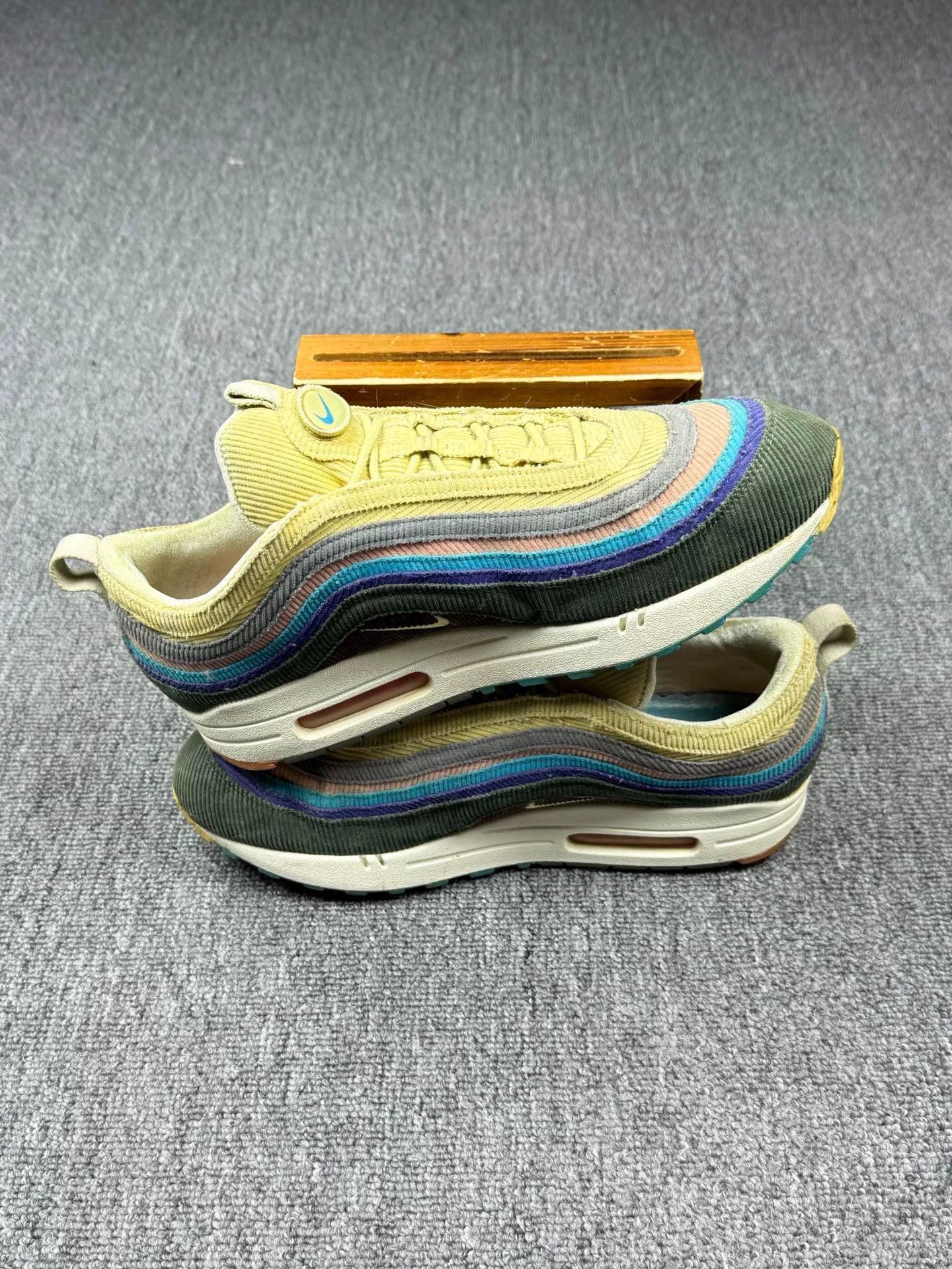 Nike Nike MAX97 Black Lowtop Sneakers 9 Men Size US 9 / EU 42 - 3 Thumbnail