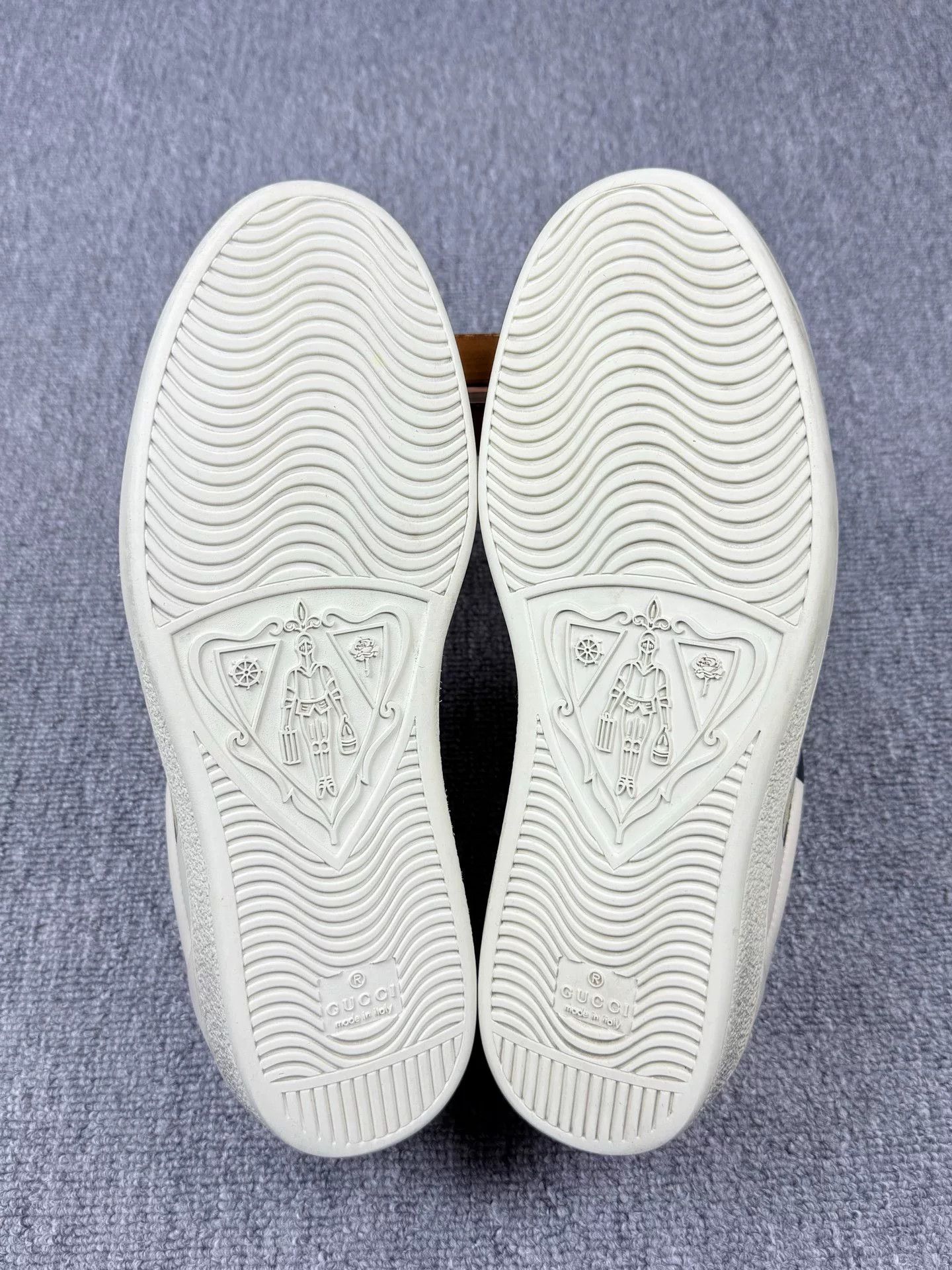 Gucci Gucci Printed Beige Lowtop Sneakers 8 Men Size US 8 / EU 41 - 6 Thumbnail