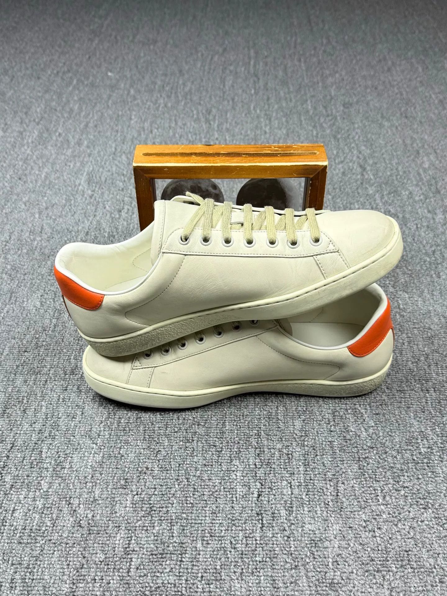 Gucci Gucci Printed Beige Lowtop Sneakers 8 Men Size US 8 / EU 41 - 3 Thumbnail