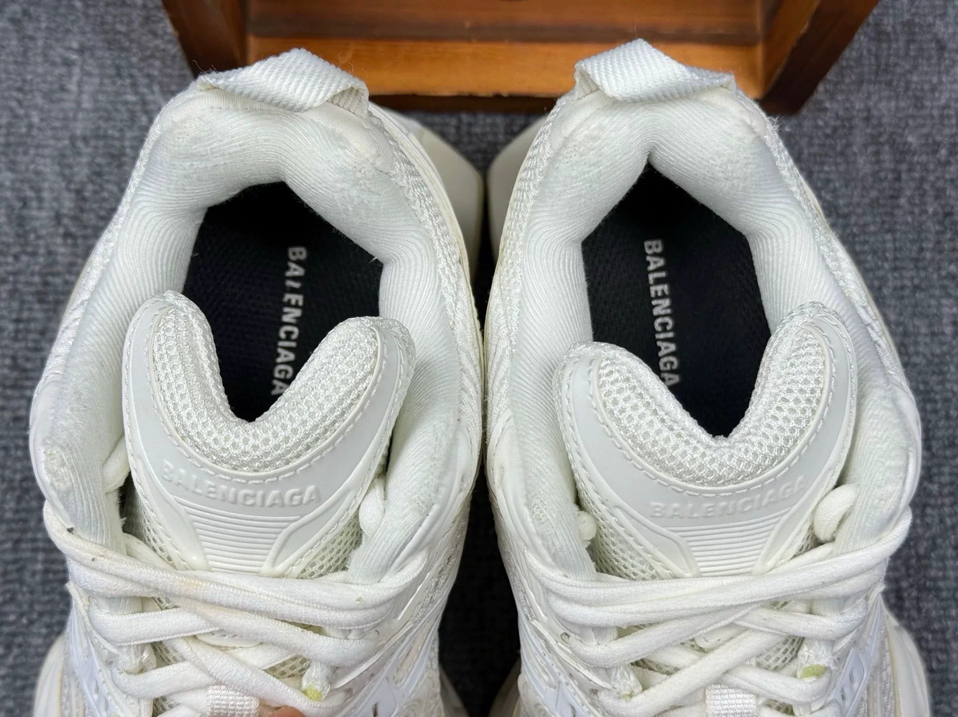 Balenciaga Balenciaga White Lowtop Sneakers it_36 Women Size US 6 / IT 36 - 9 Thumbnail