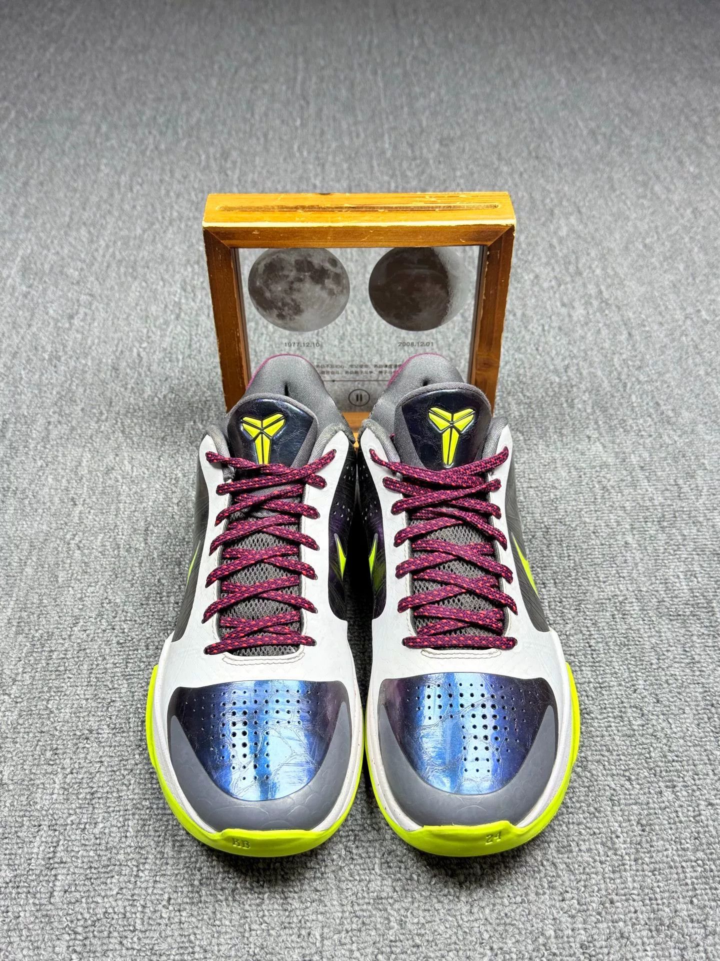 Nike Nike KOBE5 Lowtop Sneakers 9 Men Size US 9 / EU 42 - 4 Thumbnail