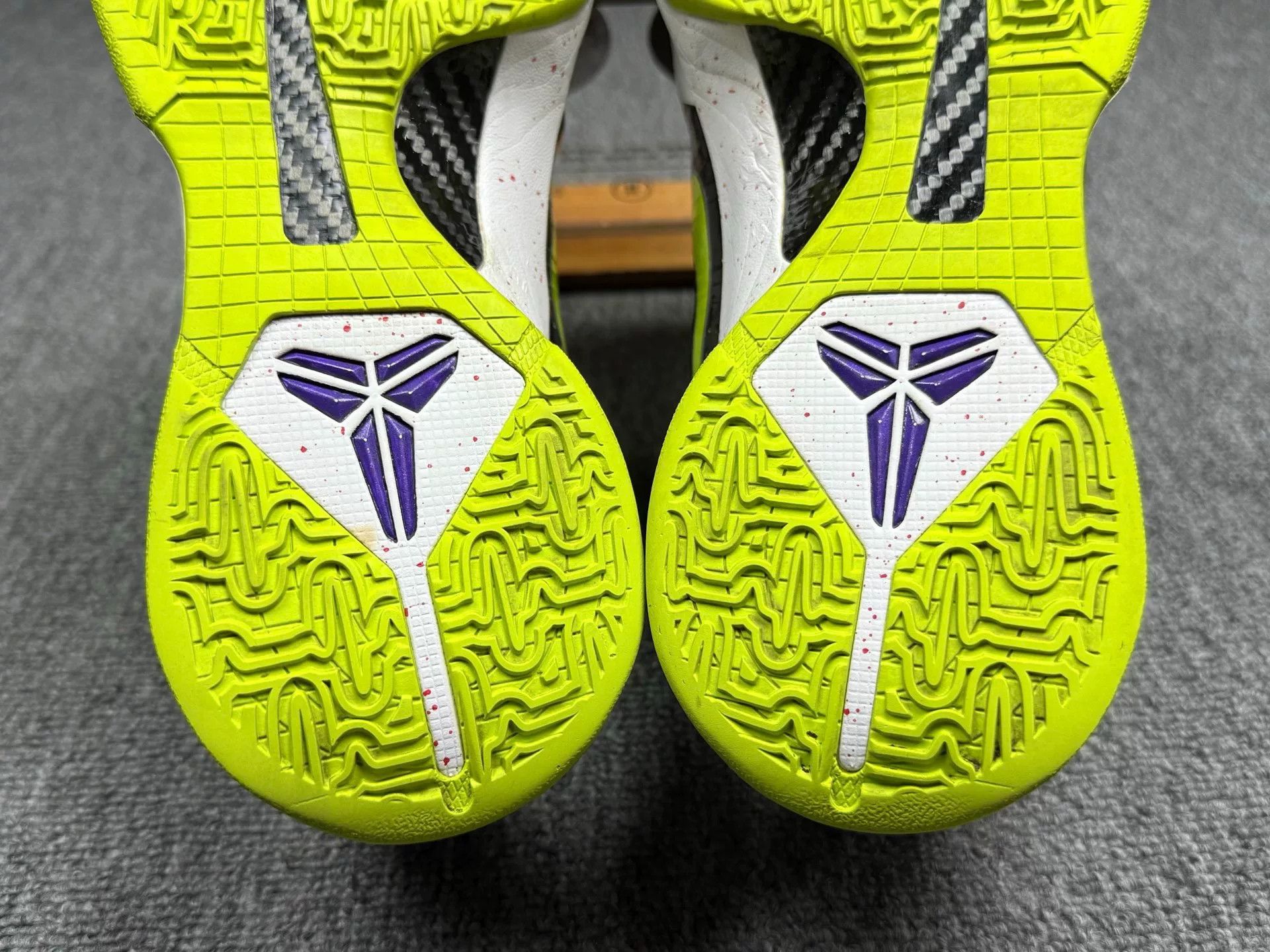 Nike Nike KOBE5 Lowtop Sneakers 9 Men Size US 9 / EU 42 - 7 Thumbnail