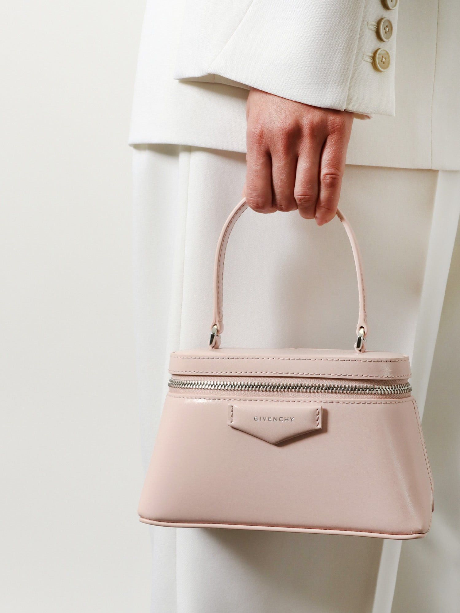 Givenchy Antigona Vanity Bag Leather Crossbody Bag Size ONE SIZE - 5 Thumbnail