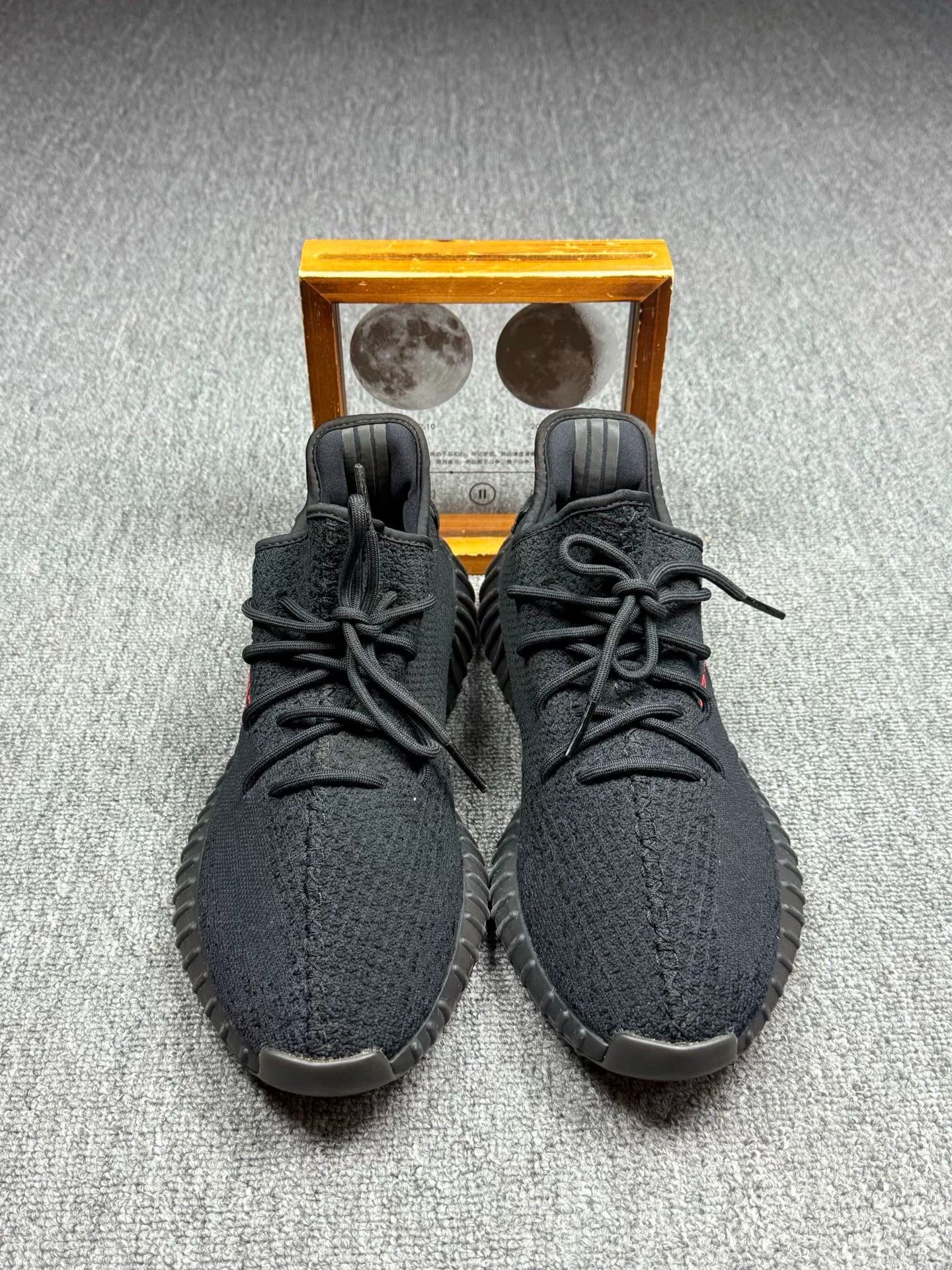 Adidas Adidas YEEZY350 Black Lowtop Sneakers 13 Men Size US 13 / EU 46 - 4 Thumbnail