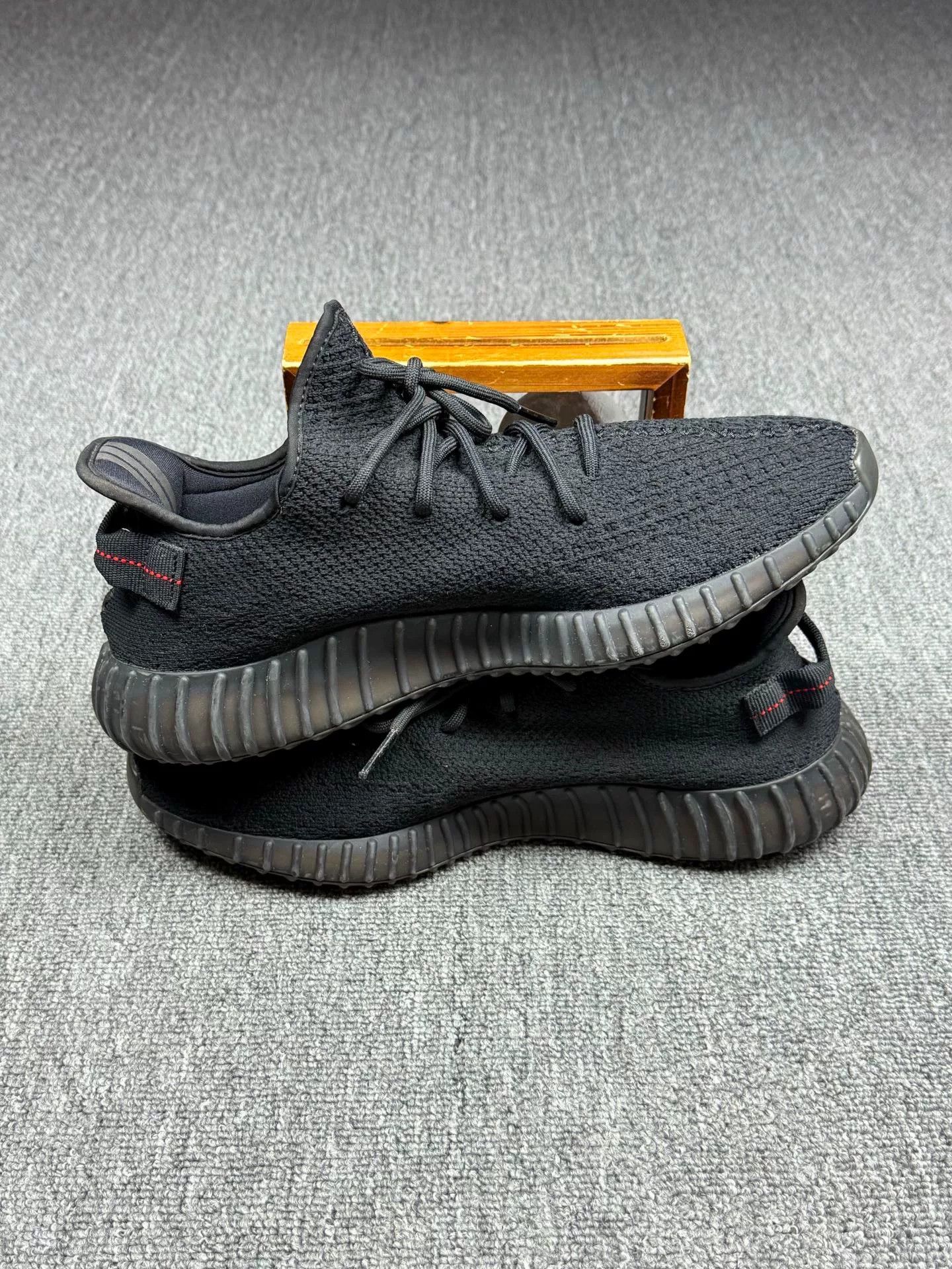 Adidas Adidas YEEZY350 Black Lowtop Sneakers 13 Men Size US 13 / EU 46 - 3 Thumbnail