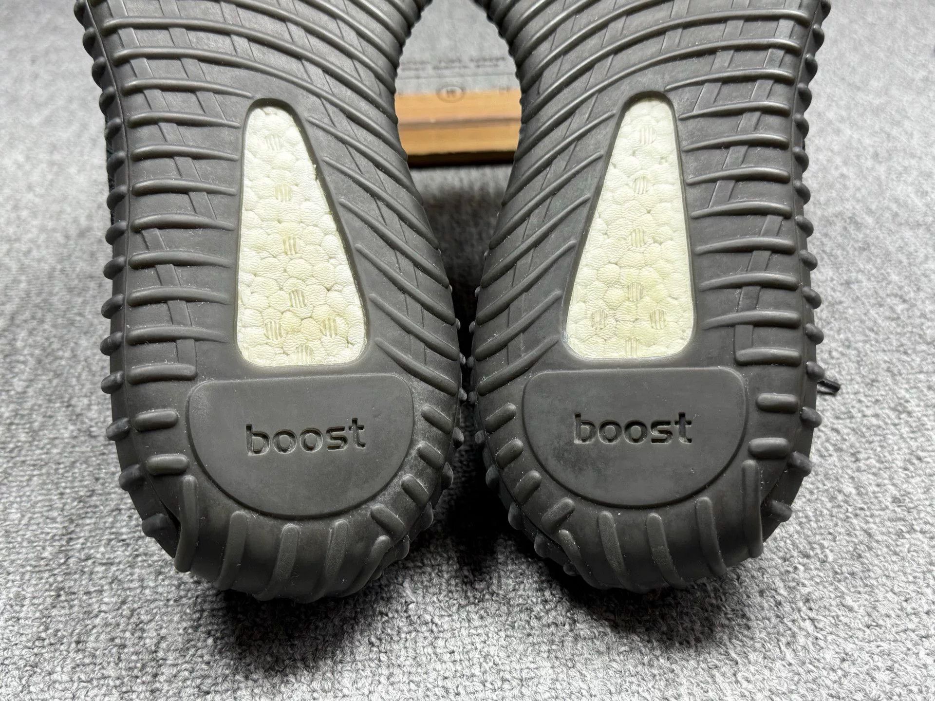 Adidas Adidas YEEZY350 Black Lowtop Sneakers 13 Men Size US 13 / EU 46 - 8 Thumbnail