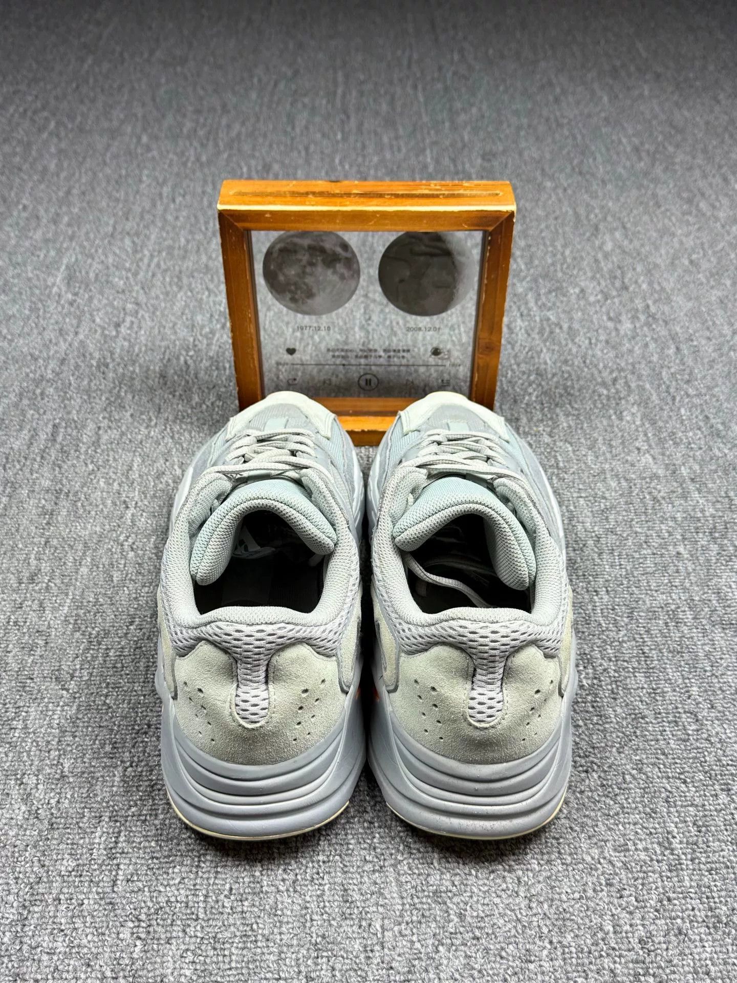 Adidas Adidas YEEZY700 White Lowtop Sneakers 12 Men Size US 12 / EU 45 - 5 Thumbnail
