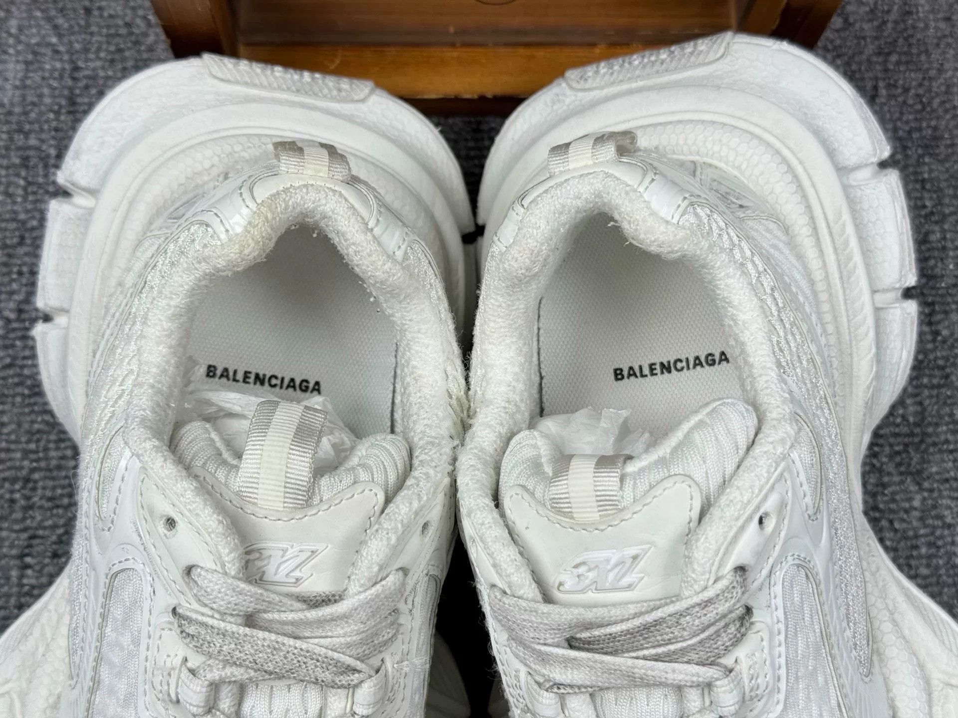 Balenciaga Balenciaga White Lowtop Sneakers it_36 Women Size US 6 / IT 36 - 9 Thumbnail