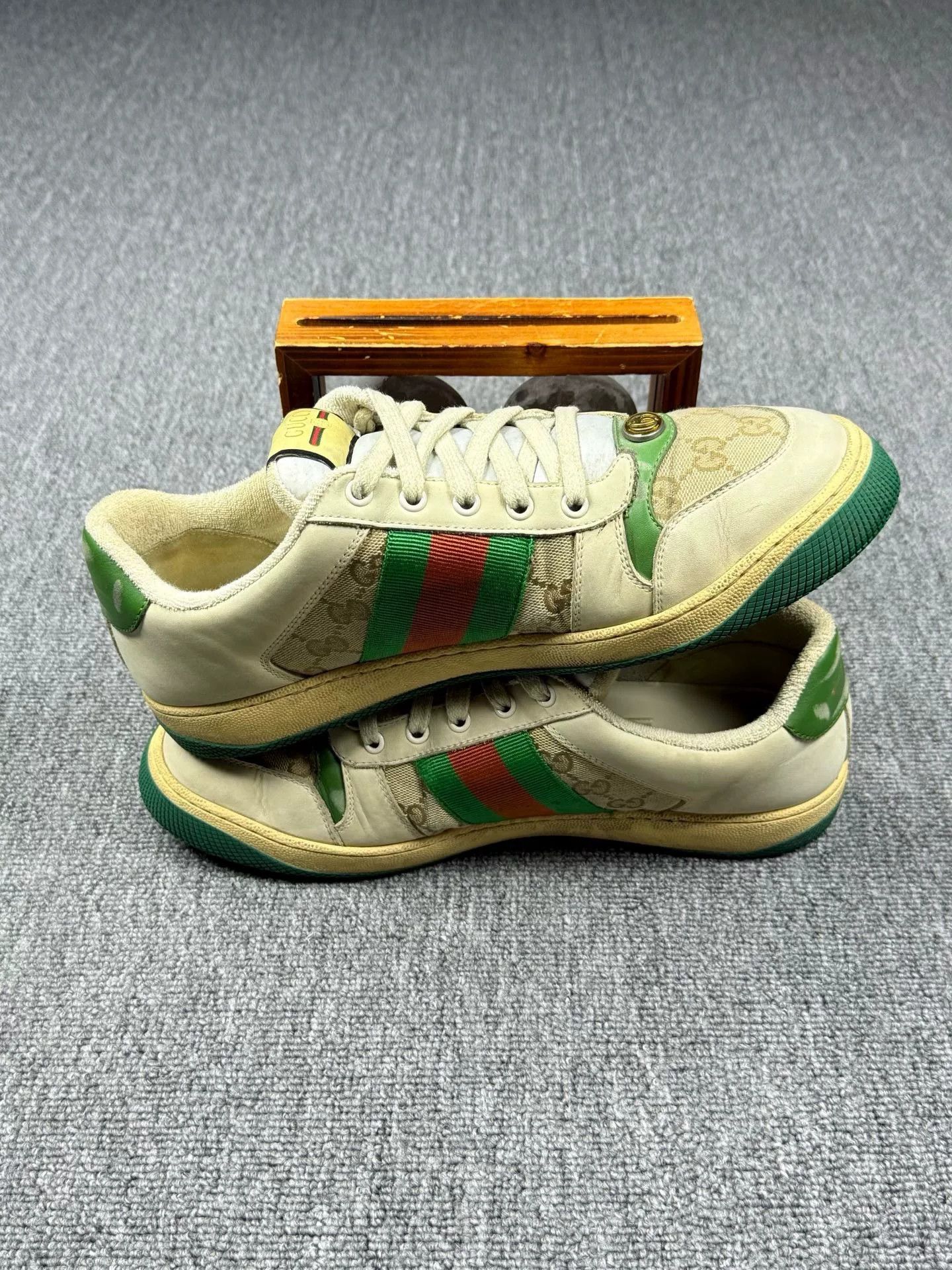 Gucci Gucci Distressed Green Lowtop Sneakers 10 Men Size US 10 / EU 43 - 3 Thumbnail