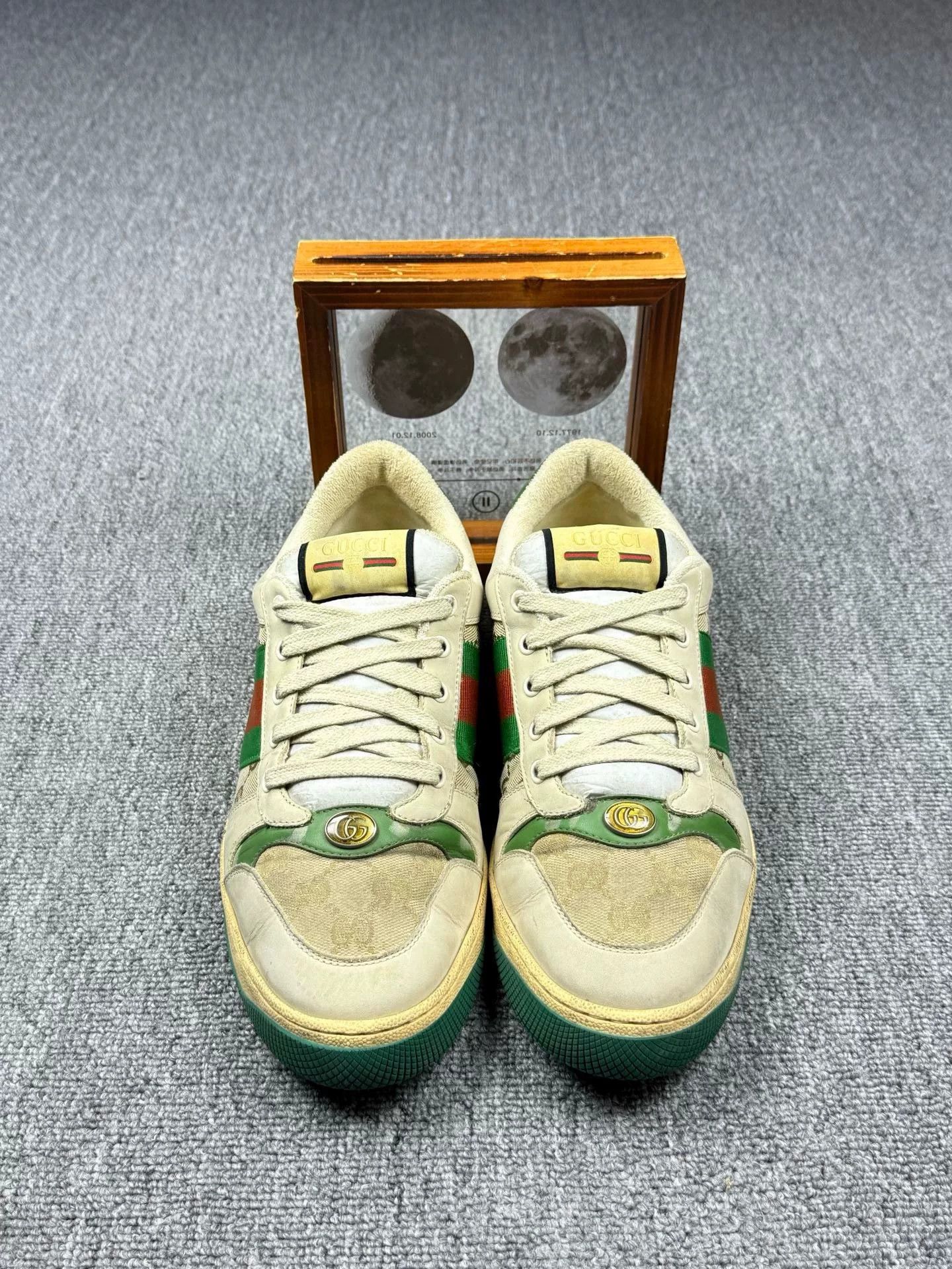 Gucci Gucci Distressed Green Lowtop Sneakers 10 Men Size US 10 / EU 43 - 4 Thumbnail