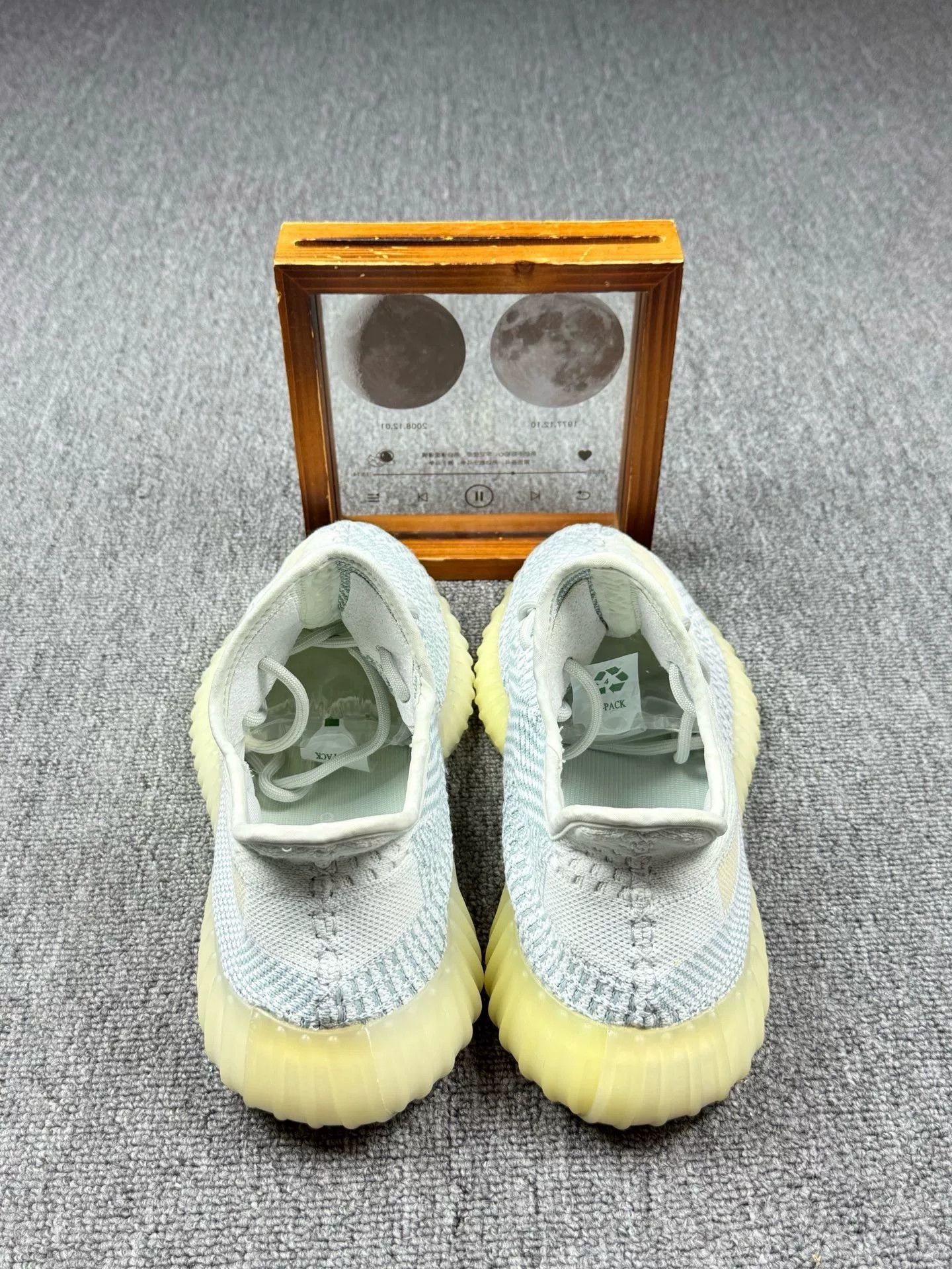 Adidas Adidas YEEZY350 Blue Lowtop Sneakers 10 Men Size US 10 / EU 43 - 5 Thumbnail