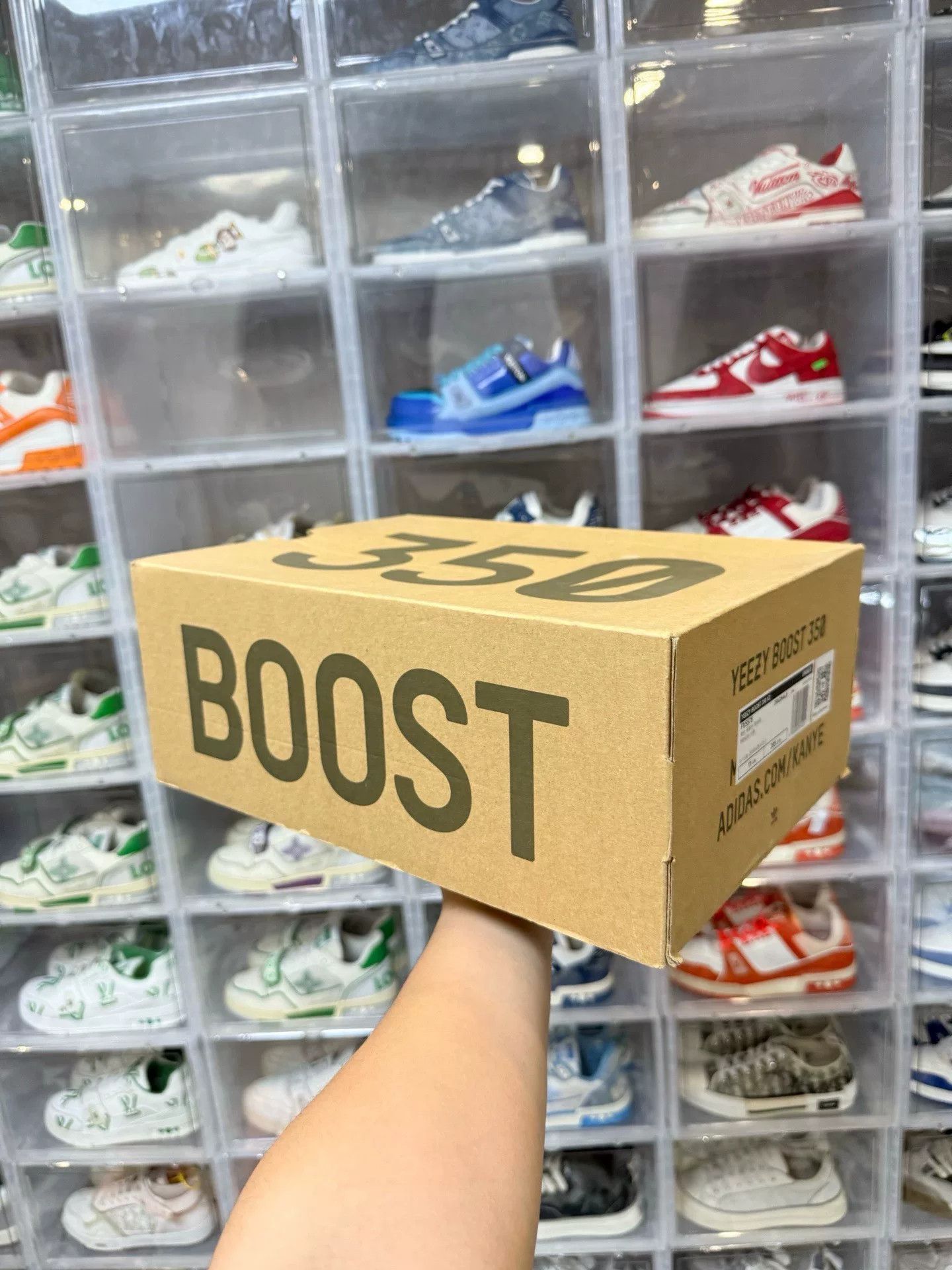 Adidas Adidas YEEZY350 White Lowtop Sneakers 13 Men Size US 13 / EU 46 - 9 Thumbnail