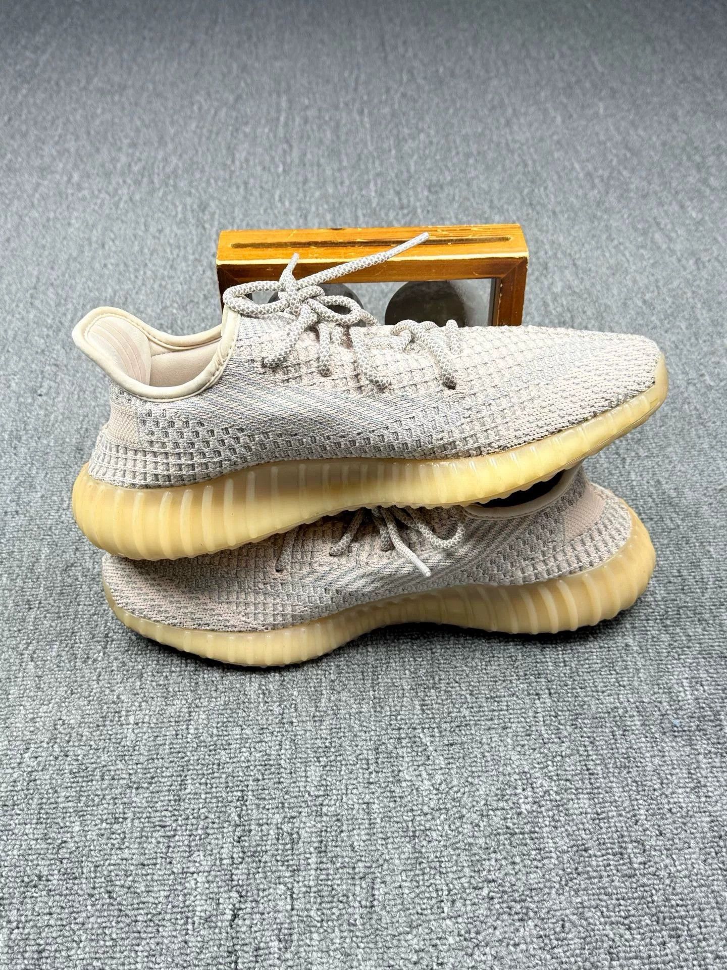 Adidas Adidas YEEZY350 White Lowtop Sneakers 13 Men Size US 13 / EU 46 - 3 Thumbnail