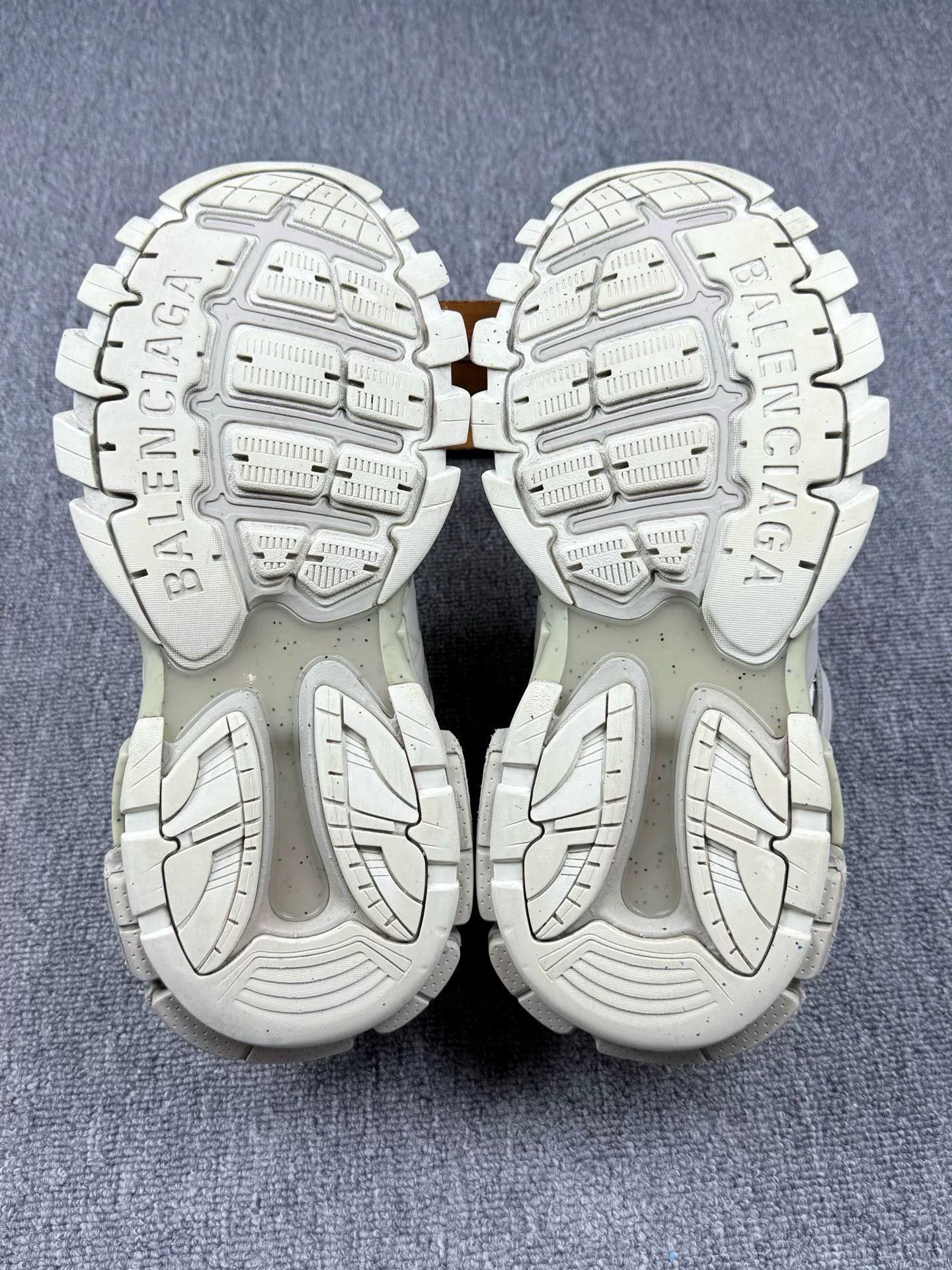 Balenciaga Balenciaga Multi Lowtop Sneakers 9 Men Size US 9 / EU 42 - 6 Thumbnail