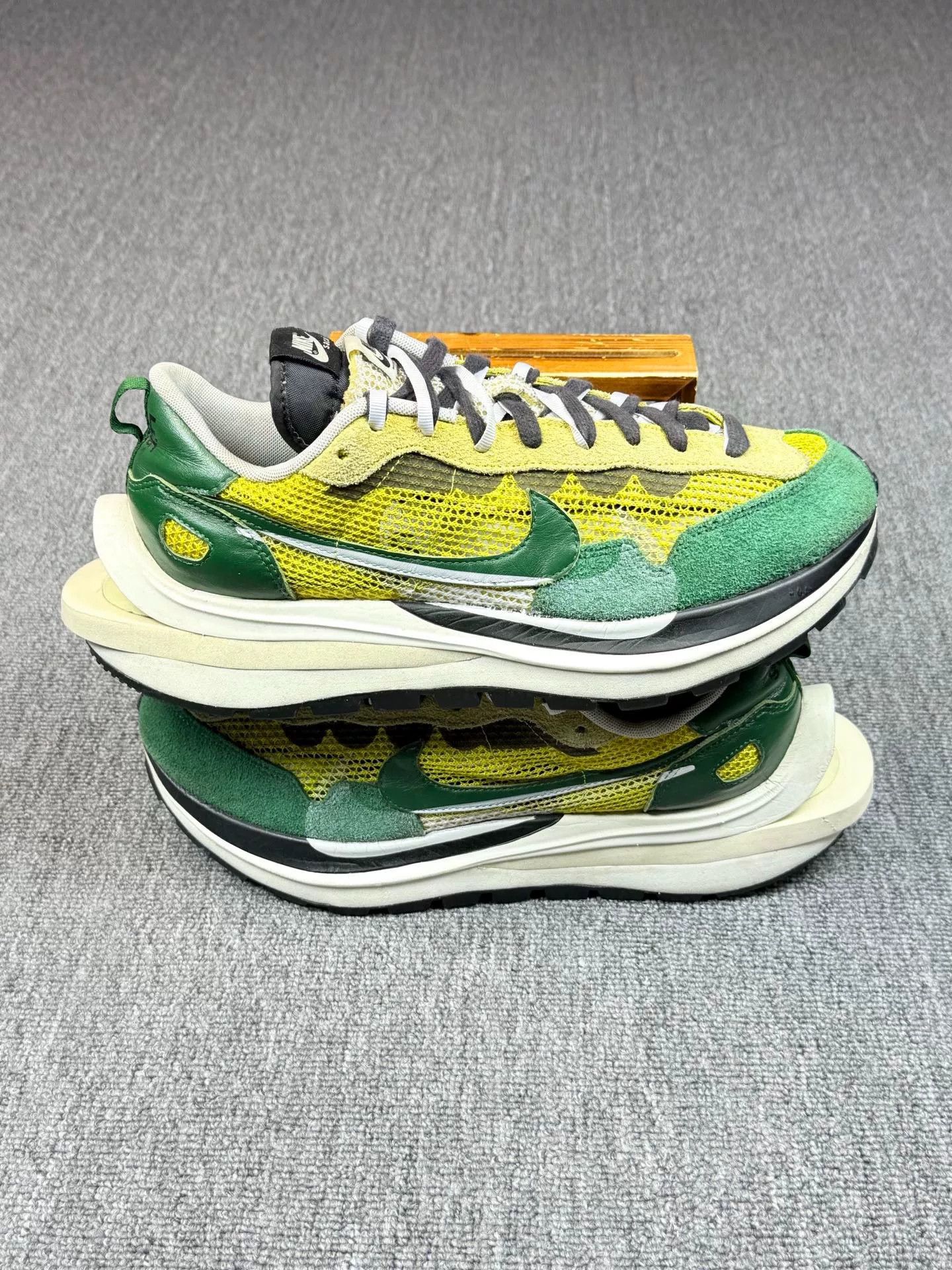 Sacai Sacai Yellow Lowtop Sneakers 13 Men Size US 13 / EU 46 - 2 Thumbnail