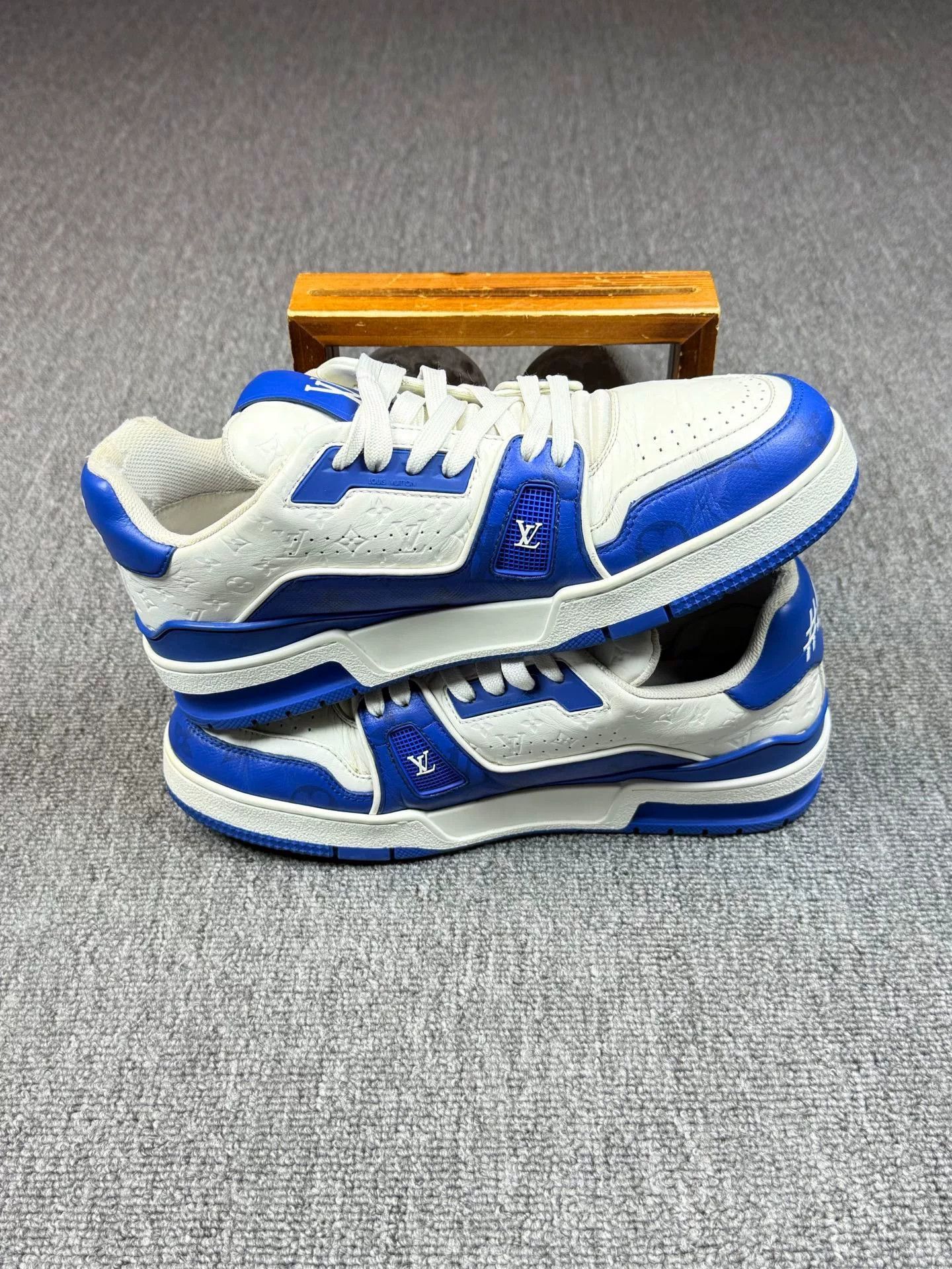 Louis Vuitton Louis Vuitton Training Blue Lowtop Sneakers 7 Men Size US 7 / EU 40 - 3 Thumbnail