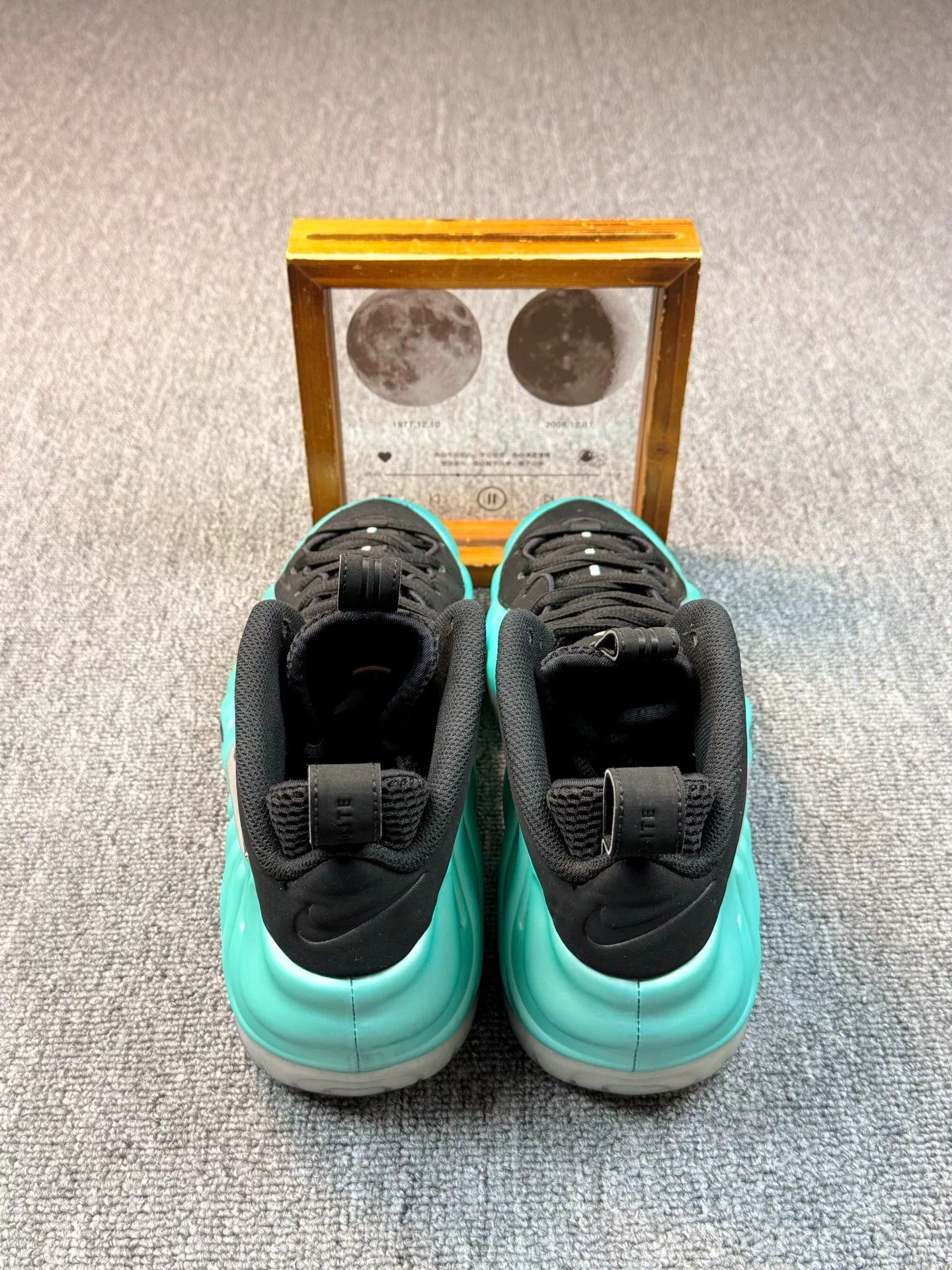 Nike Nike Metallic Green Lowtop Sneakers 10 Men Size US 10 / EU 43 - 5 Thumbnail