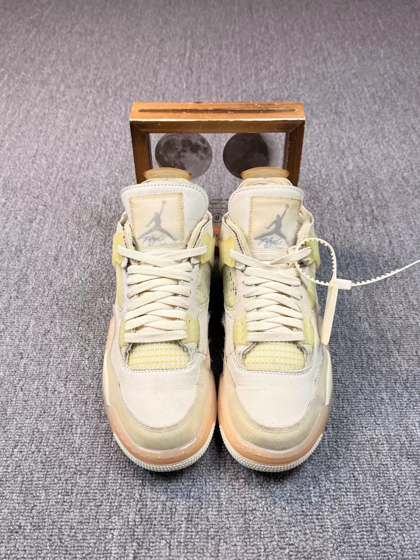 Nike Nike AJ4 White Lowtop Sneakers 9 Men Size US 9 / EU 42 - 4 Thumbnail