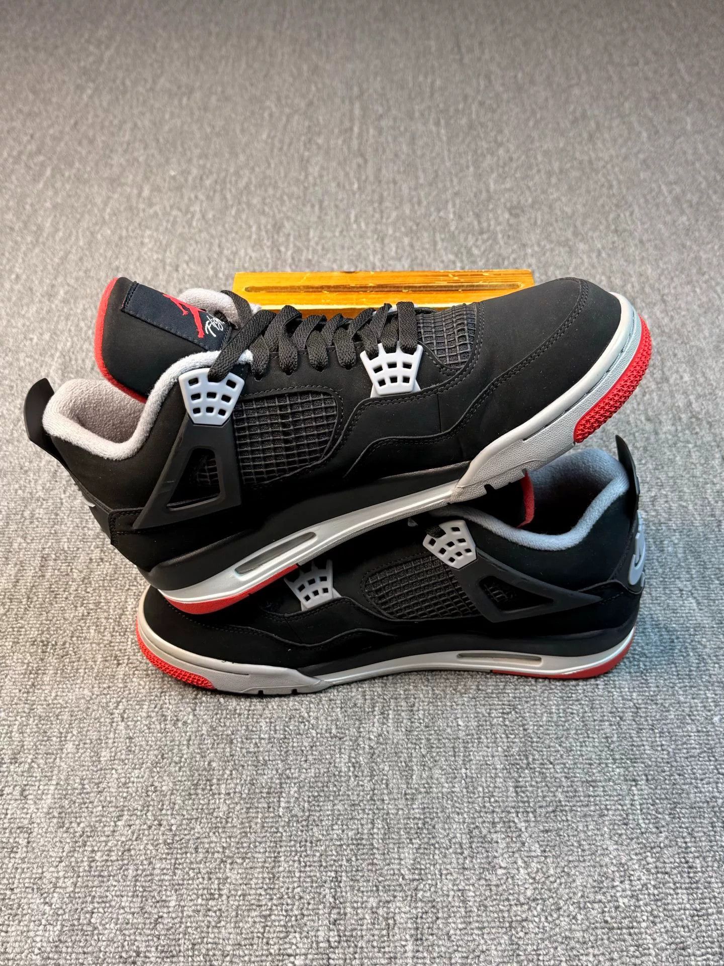 Nike Nike AJ4 Black Lowtop Sneakers 11 Men Size US 11 / EU 44 - 3 Thumbnail