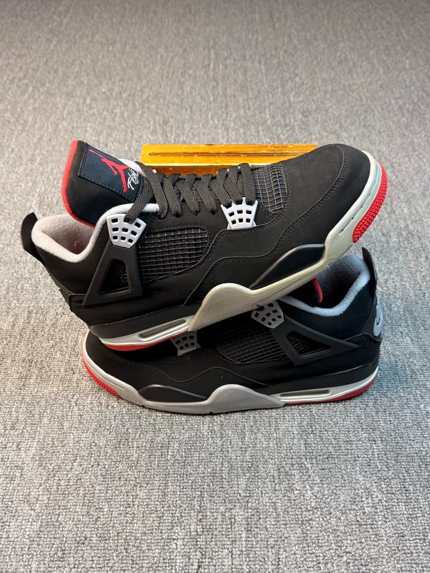 Nike Nike AJ4 Black Lowtop Sneakers 11 Men Size US 11 / EU 44 - 2 Thumbnail