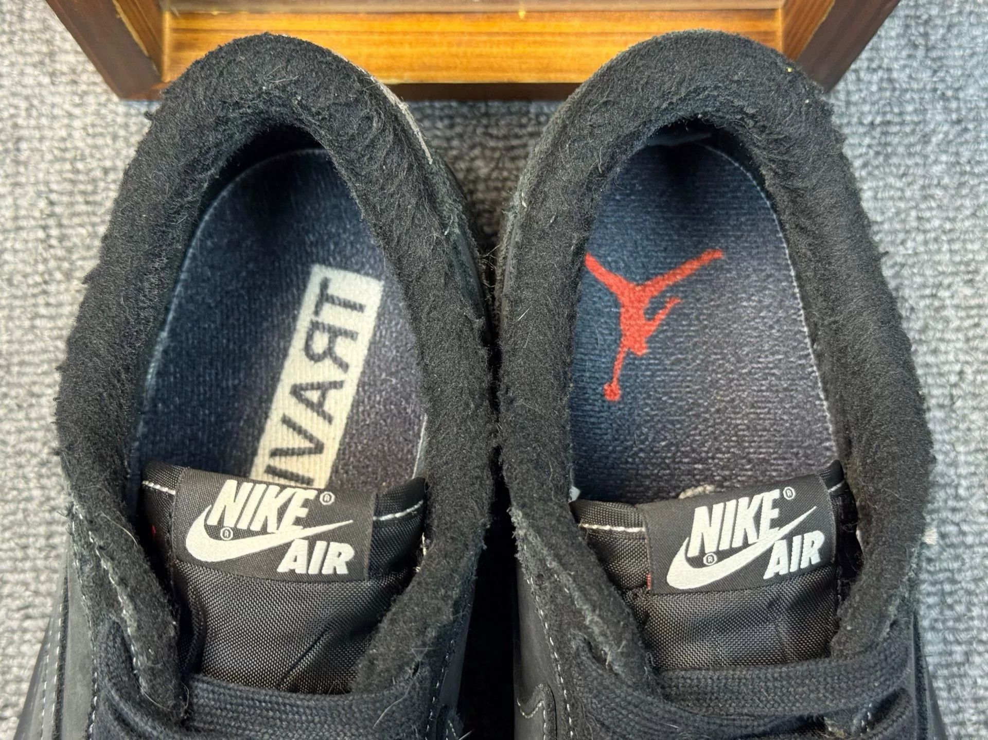 Nike Nike AJ1 Black Lowtop Sneakers 8 Men Size US 8 / EU 41 - 8 Thumbnail