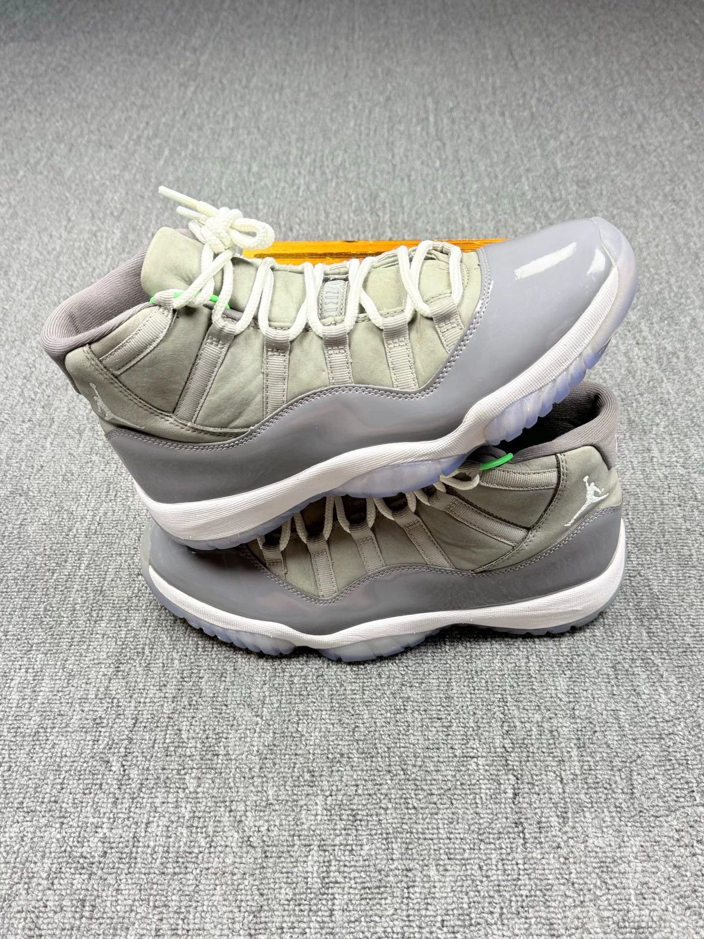 Nike Nike AJ11 White Lowtop Sneakers 11 Men Size US 11 / EU 44 - 2 Thumbnail