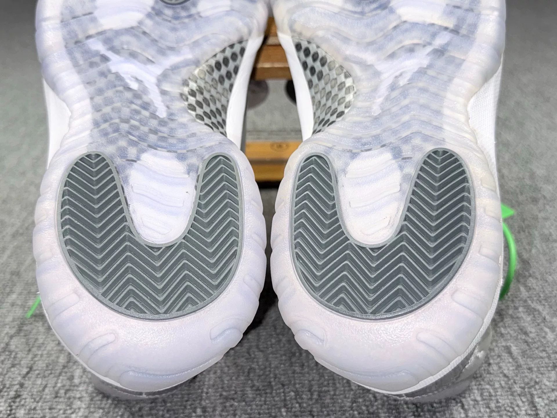 Nike Nike AJ11 White Lowtop Sneakers 11 Men Size US 11 / EU 44 - 8 Thumbnail