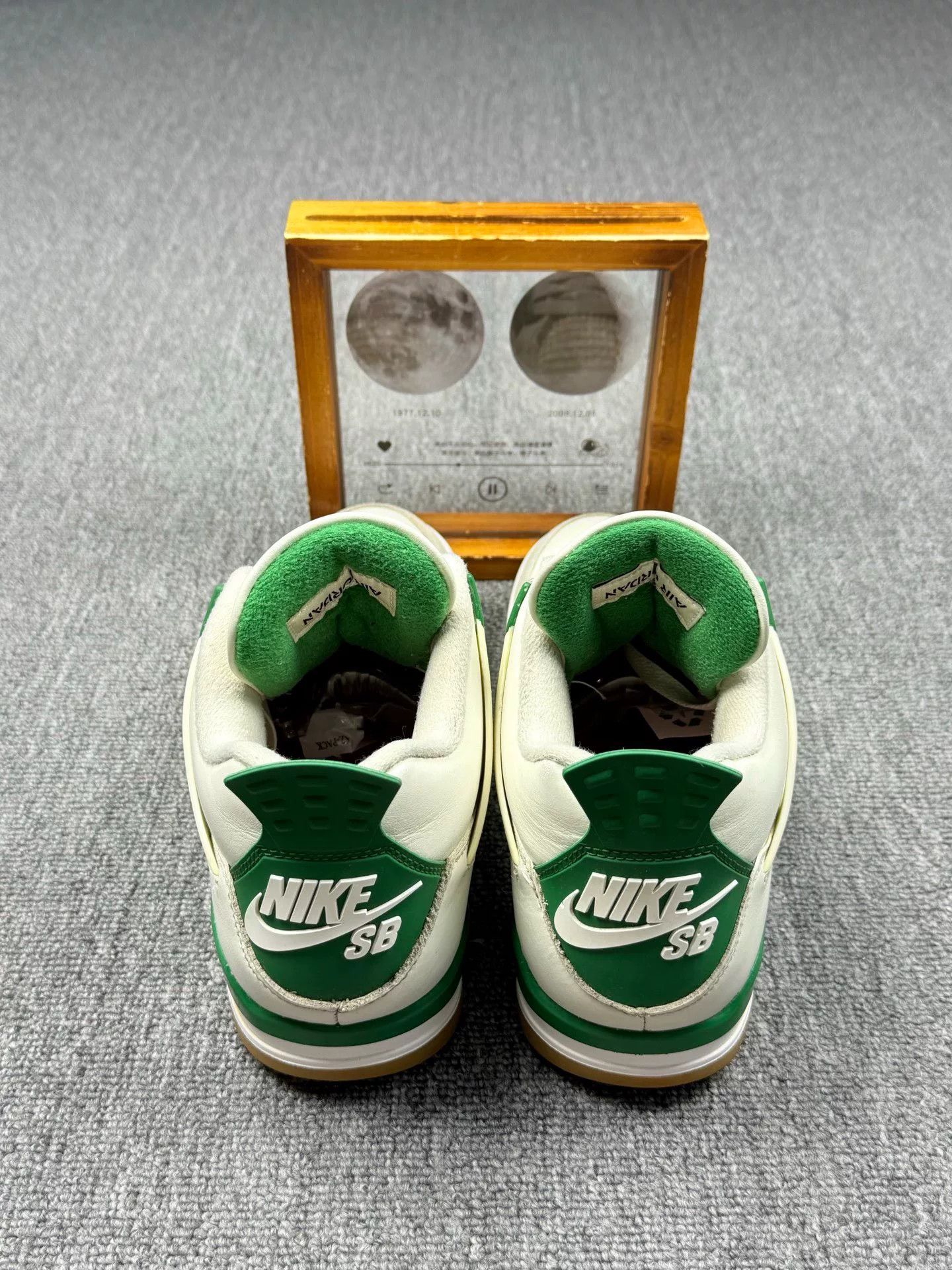 Nike Nike AJ4 Green Lowtop Sneakers 9 Men Size US 9 / EU 42 - 5 Thumbnail