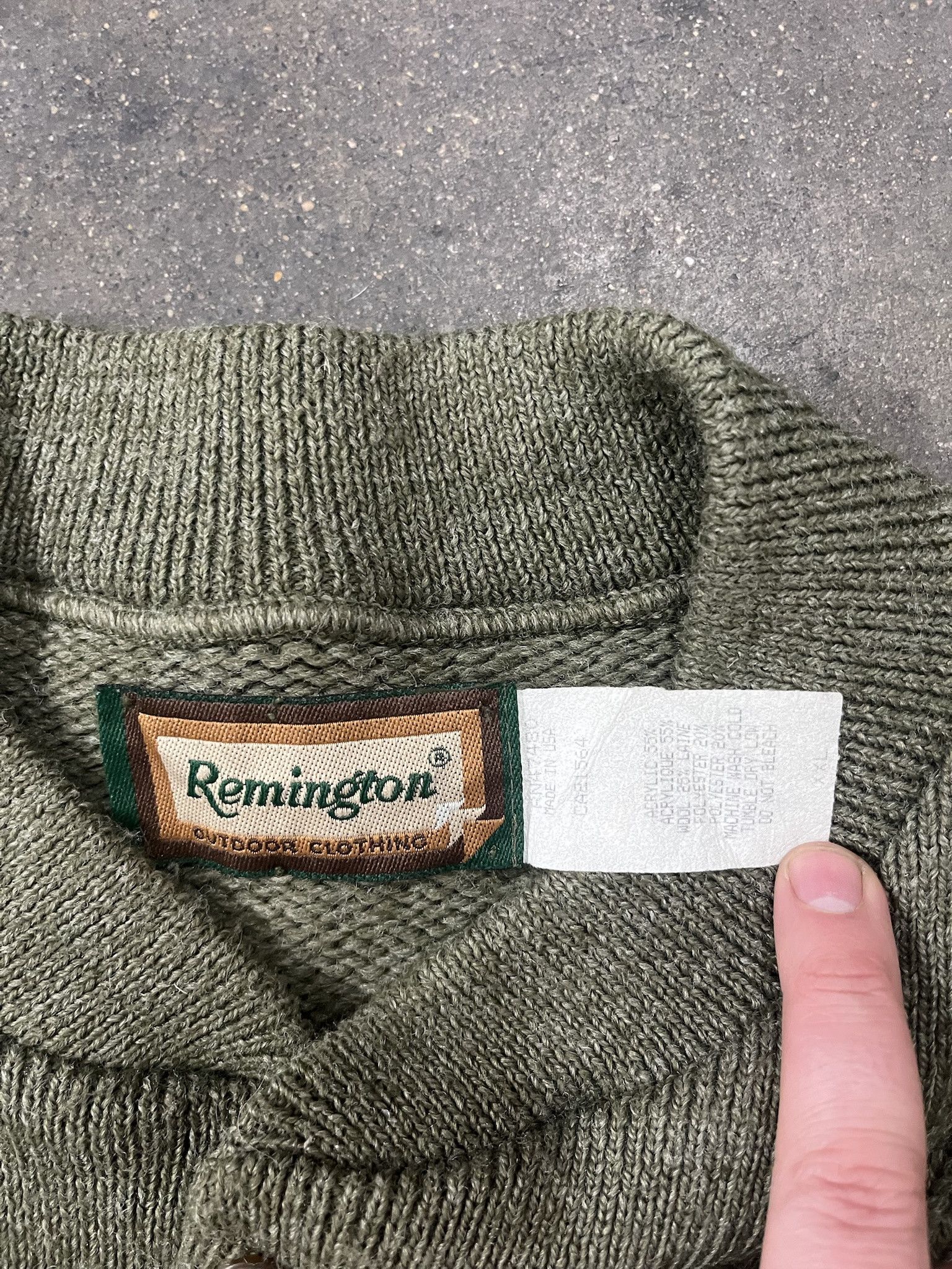 Vintage Vintage 1990s Remmington Hunting Sweater Thick Knit Sweater Size L Size US XXL / EU 58 / 5 - 2 Thumbnail