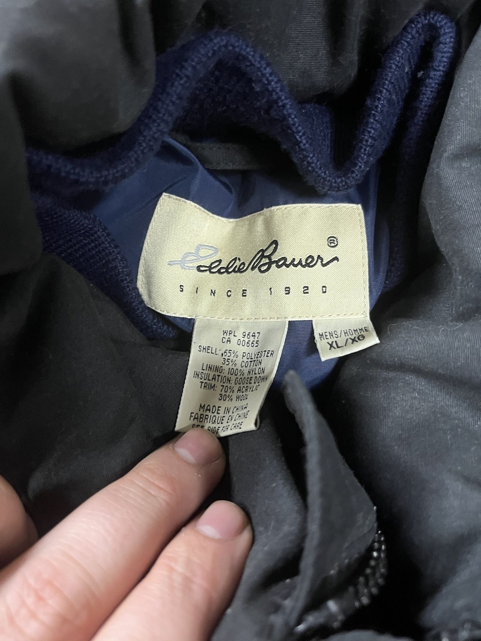 Eddie Bauer × Vintage Vintage 2000s Eddie Bauer Black Puffer Jacket Size XL Size US XL / EU 56 / 4 - 3 Thumbnail