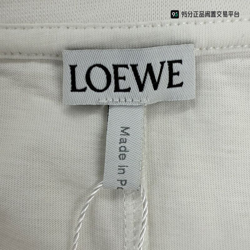 Loewe LOEWE Solid Logo Embroidery Asymmetrical Short-Sleeve T-Shirt Size US S / EU 44-46 / 1 - 4 Thumbnail