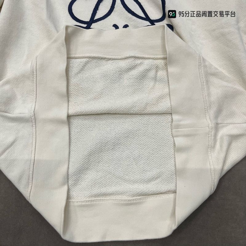Loewe LOEWE FW21 Logo Print Round Neck Sweatshirt Size US XL / EU 56 / 4 - 5 Thumbnail